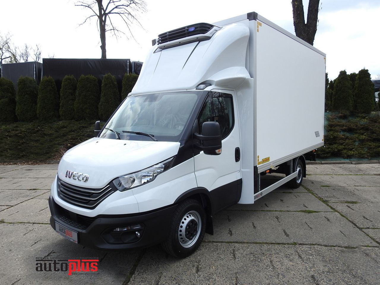 IVECO DAILY 35S16 NEW REGRIGERATOR BOX -10*C 8 PALLETS HEATING FUNCTION POWER SUPPLY 230V CRUISE CONTROL AIR CONDITIONING 160HP - Επαγγελματικό αυτοκίνητο ψυγείο: φωτογραφία 1 IVECO DAILY 35S16 NEW REGRIGERATOR BOX -10*C 8 PALLETS HEATING FUNCTION POWER SUPPLY 230V CRUISE CONTROL AIR CONDITIONING 160HP - Επαγγελματικό αυτοκίνητο ψυγείο: φωτογραφία 1