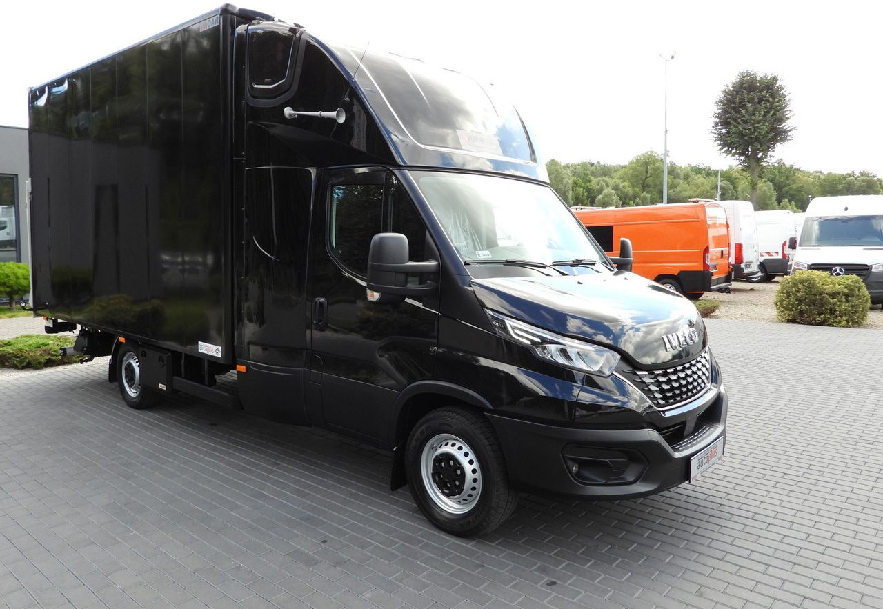 IVECO DAILY 35S18 BOX LIFT 8 PALLETS WEBASTO CRUISE CONTROL NAVIGATION LED LIGHTS PNEUMATICS AIR CONDITIONING 180HP - Επαγγελματικό αυτοκίνητο κόφα: φωτογραφία 4 IVECO DAILY 35S18 BOX LIFT 8 PALLETS WEBASTO CRUISE CONTROL NAVIGATION LED LIGHTS PNEUMATICS AIR CONDITIONING 180HP - Επαγγελματικό αυτοκίνητο κόφα: φωτογραφία 4