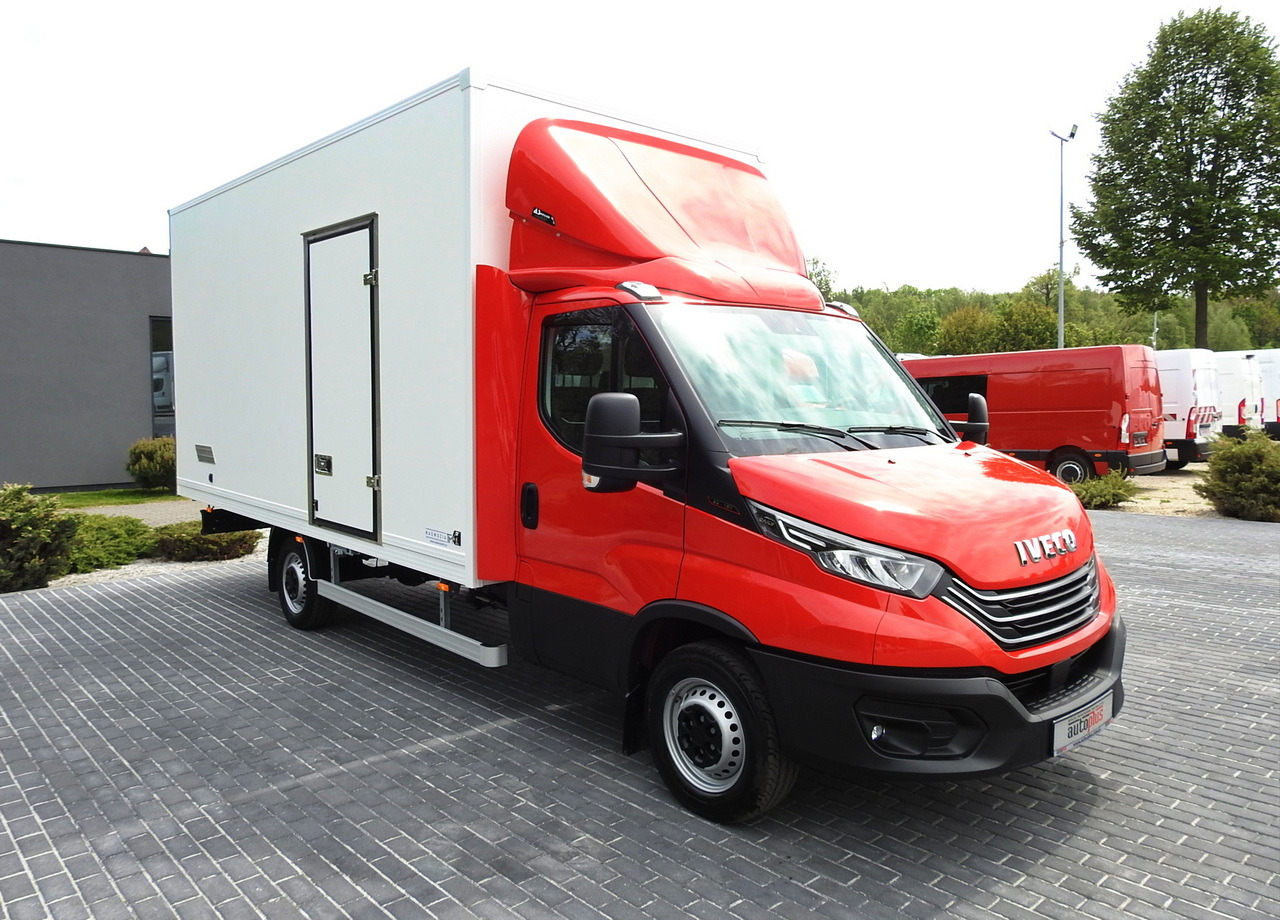 IVECO DAILY 35S18 NEW BOX 10 PALLETS CRUISE CONTROL NAVIGATION AIR CONDITIONING LED LIGHTS GUARANTEE 180HP - Επαγγελματικό αυτοκίνητο κόφα: φωτογραφία 4 IVECO DAILY 35S18 NEW BOX 10 PALLETS CRUISE CONTROL NAVIGATION AIR CONDITIONING LED LIGHTS GUARANTEE 180HP - Επαγγελματικό αυτοκίνητο κόφα: φωτογραφία 4