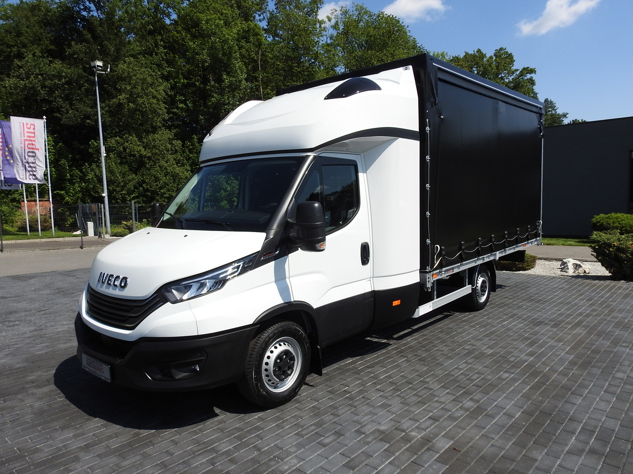 Μίσθωση IVECO DAILY 35S18 NEW TARPAULIN 8 PALLETS CRUISE CONTROL NAVIGATION LED LIGHTS AUTOMATIC TRANSMISSION HI-MATIC MANUFACTURERS WARRANTY  180HP IVECO DAILY 35S18 NEW TARPAULIN 8 PALLETS CRUISE CONTROL NAVIGATION LED LIGHTS AUTOMATIC TRANSMISSION HI-MATIC MANUFACTURERS WARRANTY  180HP: φωτογραφία 6