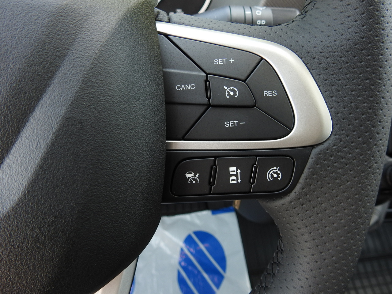 Μίσθωση IVECO DAILY 35S18 NEW TARPAULIN 8 PALLETS CRUISE CONTROL NAVIGATION LED LIGHTS AUTOMATIC TRANSMISSION HI-MATIC MANUFACTURERS WARRANTY  180HP IVECO DAILY 35S18 NEW TARPAULIN 8 PALLETS CRUISE CONTROL NAVIGATION LED LIGHTS AUTOMATIC TRANSMISSION HI-MATIC MANUFACTURERS WARRANTY  180HP: φωτογραφία 37