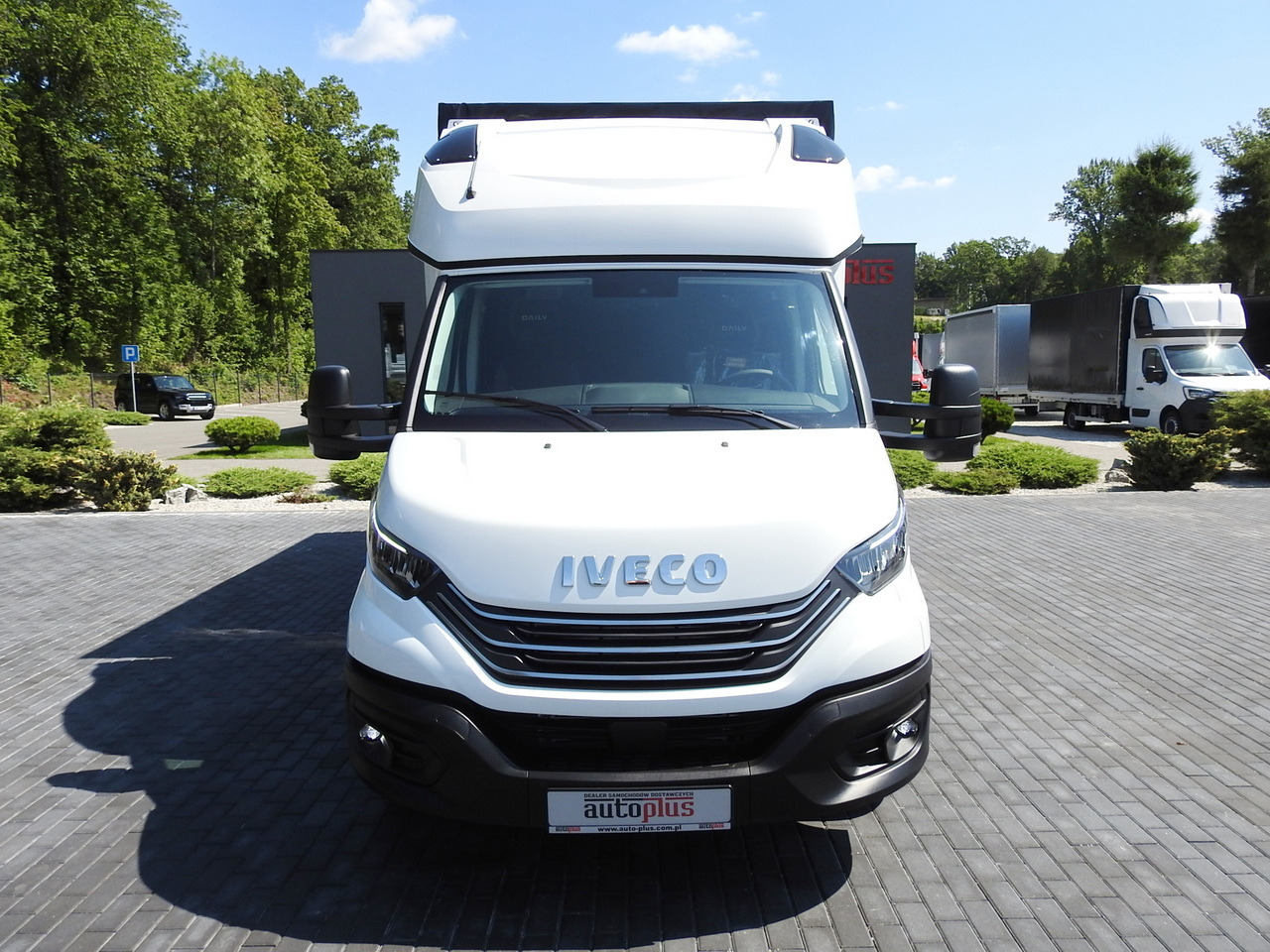IVECO DAILY 35S18 NEW TARPAULIN 8 PALLETS CRUISE CONTROL NAVIGATION LED LIGHTS AUTOMATIC TRANSMISSION HI-MATIC MANUFACTURERS WARRANTY  180HP - Επαγγελματικό αυτοκίνητο με μουσαμά: φωτογραφία 5 IVECO DAILY 35S18 NEW TARPAULIN 8 PALLETS CRUISE CONTROL NAVIGATION LED LIGHTS AUTOMATIC TRANSMISSION HI-MATIC MANUFACTURERS WARRANTY  180HP - Επαγγελματικό αυτοκίνητο με μουσαμά: φωτογραφία 5