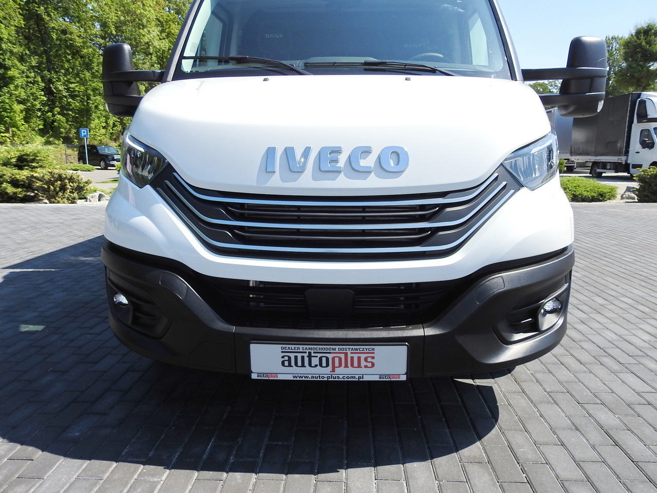 Μίσθωση IVECO DAILY 35S18 NEW TARPAULIN 8 PALLETS CRUISE CONTROL NAVIGATION LED LIGHTS AUTOMATIC TRANSMISSION HI-MATIC MANUFACTURERS WARRANTY  180HP IVECO DAILY 35S18 NEW TARPAULIN 8 PALLETS CRUISE CONTROL NAVIGATION LED LIGHTS AUTOMATIC TRANSMISSION HI-MATIC MANUFACTURERS WARRANTY  180HP: φωτογραφία 14