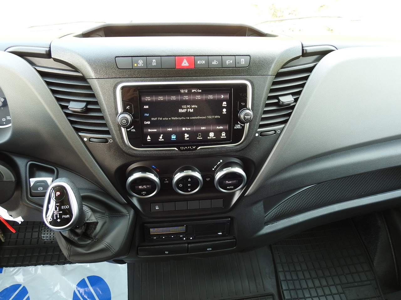 Μίσθωση IVECO DAILY 35S18 NEW TARPAULIN 8 PALLETS CRUISE CONTROL NAVIGATION LED LIGHTS AUTOMATIC TRANSMISSION HI-MATIC MANUFACTURERS WARRANTY  180HP IVECO DAILY 35S18 NEW TARPAULIN 8 PALLETS CRUISE CONTROL NAVIGATION LED LIGHTS AUTOMATIC TRANSMISSION HI-MATIC MANUFACTURERS WARRANTY  180HP: φωτογραφία 41