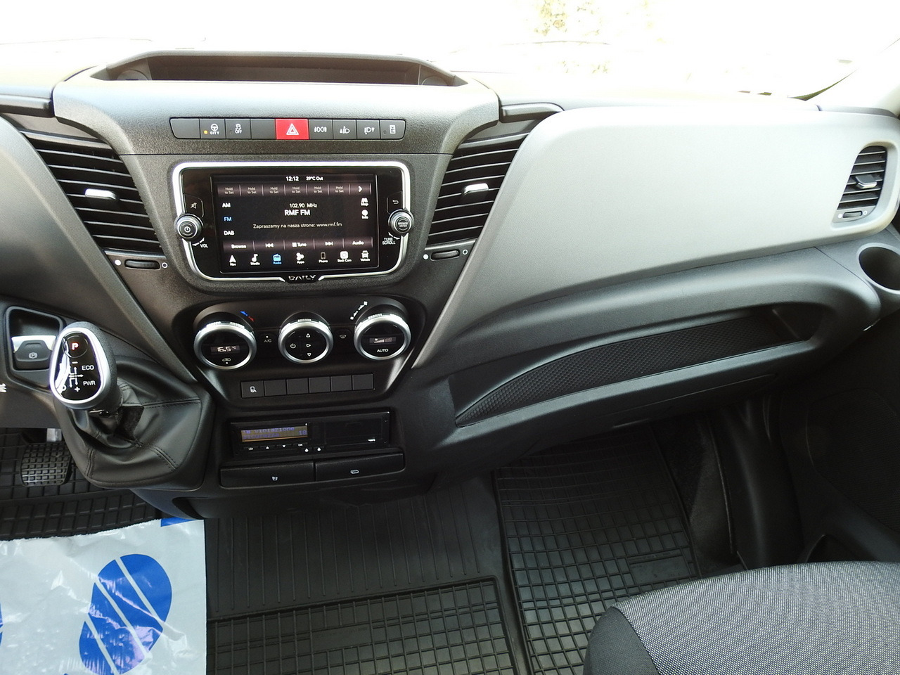 Μίσθωση IVECO DAILY 35S18 NEW TARPAULIN 8 PALLETS CRUISE CONTROL NAVIGATION LED LIGHTS AUTOMATIC TRANSMISSION HI-MATIC MANUFACTURERS WARRANTY  180HP IVECO DAILY 35S18 NEW TARPAULIN 8 PALLETS CRUISE CONTROL NAVIGATION LED LIGHTS AUTOMATIC TRANSMISSION HI-MATIC MANUFACTURERS WARRANTY  180HP: φωτογραφία 40