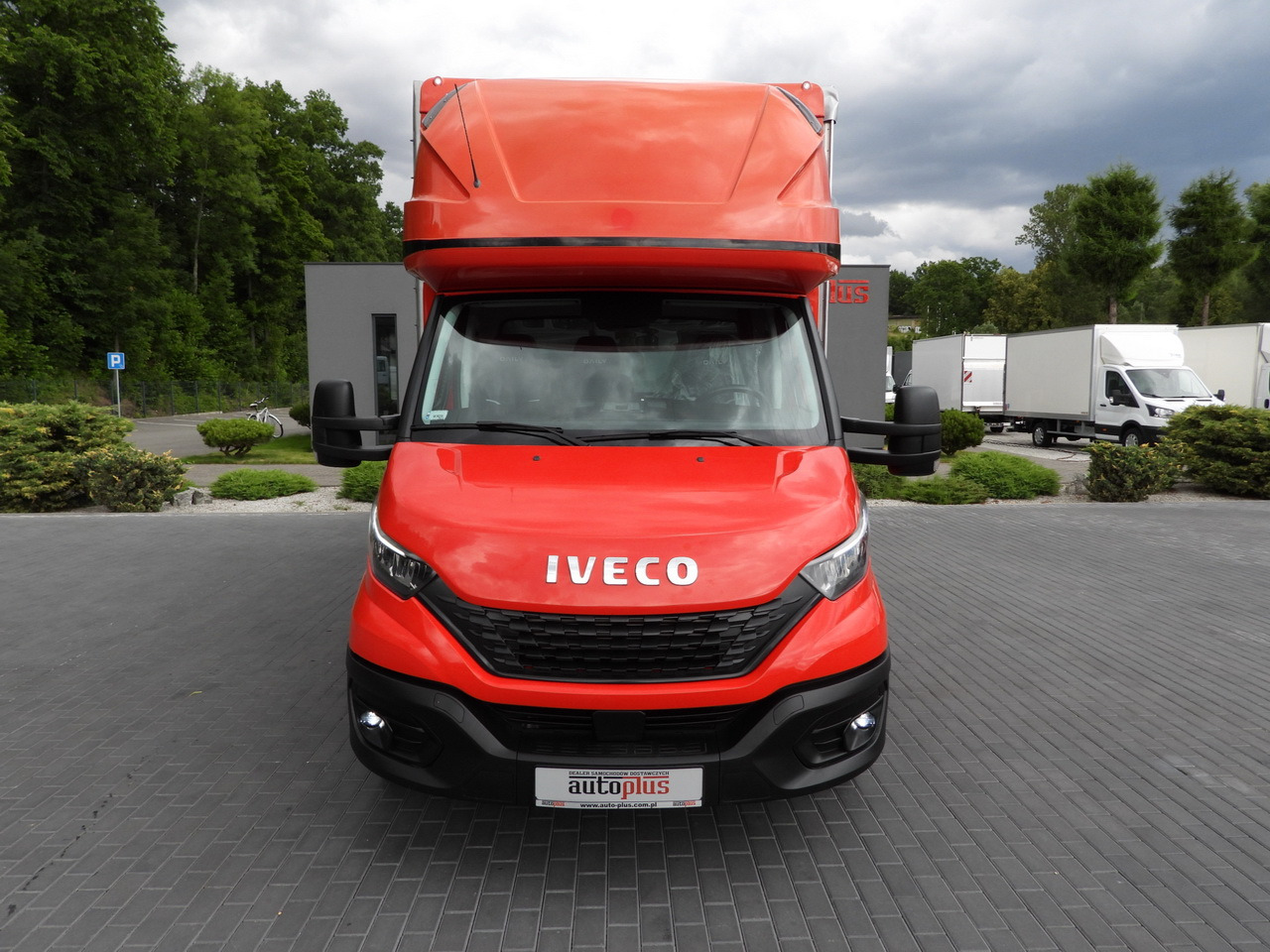 IVECO DAILY 35S18 TARPAULIN 10 PALLETS WEBASTO CRUISE CONTROL LED LIGHTS AIR CONDITIONING 180HP - Επαγγελματικό αυτοκίνητο με μουσαμά: φωτογραφία 5 IVECO DAILY 35S18 TARPAULIN 10 PALLETS WEBASTO CRUISE CONTROL LED LIGHTS AIR CONDITIONING 180HP - Επαγγελματικό αυτοκίνητο με μουσαμά: φωτογραφία 5