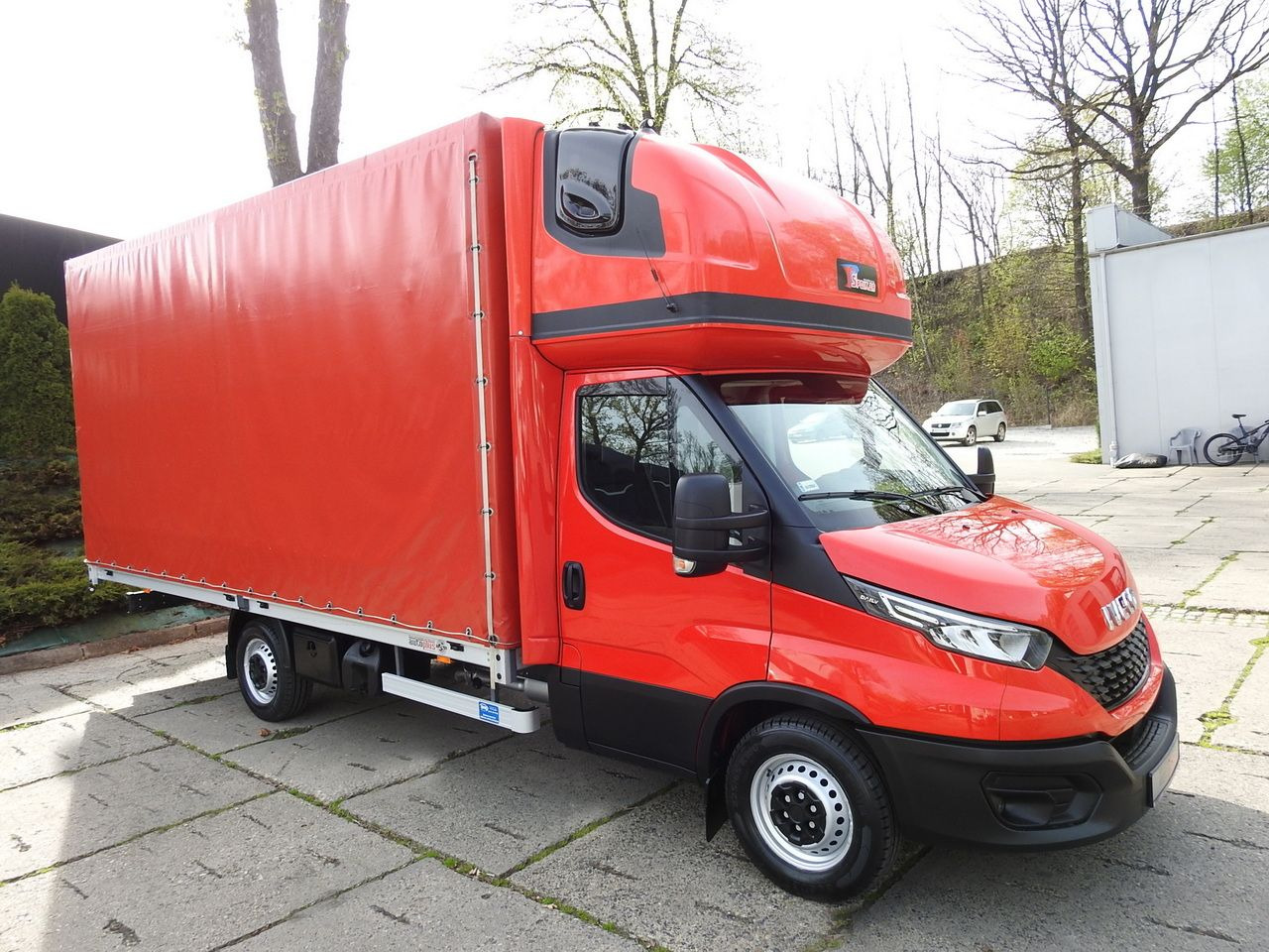 IVECO DAILY 35S18 TARPAULIN 10 PALLETS WEBASTO CRUISE CONTROL LED LIGHTS AIR CONDITIONING 180HP - Επαγγελματικό αυτοκίνητο με μουσαμά: φωτογραφία 4 IVECO DAILY 35S18 TARPAULIN 10 PALLETS WEBASTO CRUISE CONTROL LED LIGHTS AIR CONDITIONING 180HP - Επαγγελματικό αυτοκίνητο με μουσαμά: φωτογραφία 4
