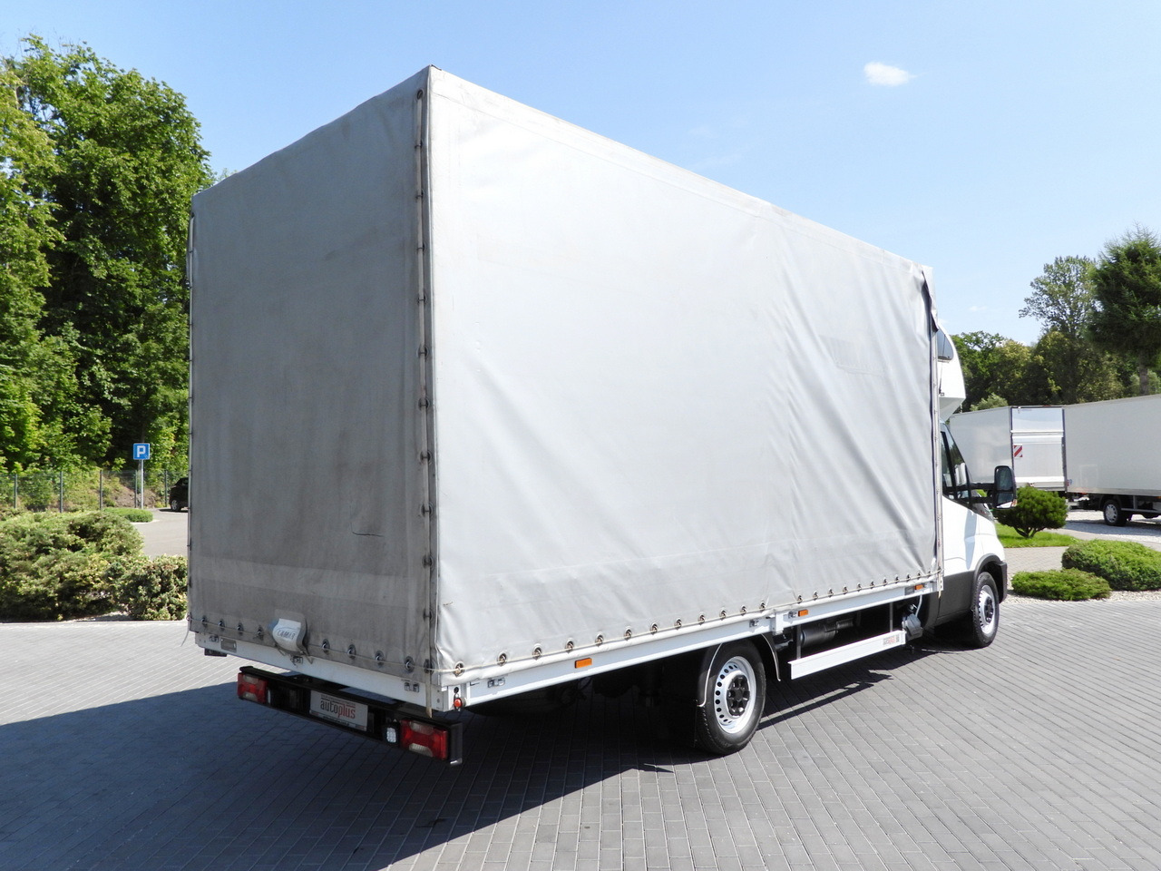 IVECO DAILY 35S18 TARPAULIN 10 PALLETS WEBASTO CRUISE CONTROL LED LIGHTS PNEUMATICS AIR CONDITIONING 180HP - Επαγγελματικό αυτοκίνητο με μουσαμά: φωτογραφία 3 IVECO DAILY 35S18 TARPAULIN 10 PALLETS WEBASTO CRUISE CONTROL LED LIGHTS PNEUMATICS AIR CONDITIONING 180HP - Επαγγελματικό αυτοκίνητο με μουσαμά: φωτογραφία 3