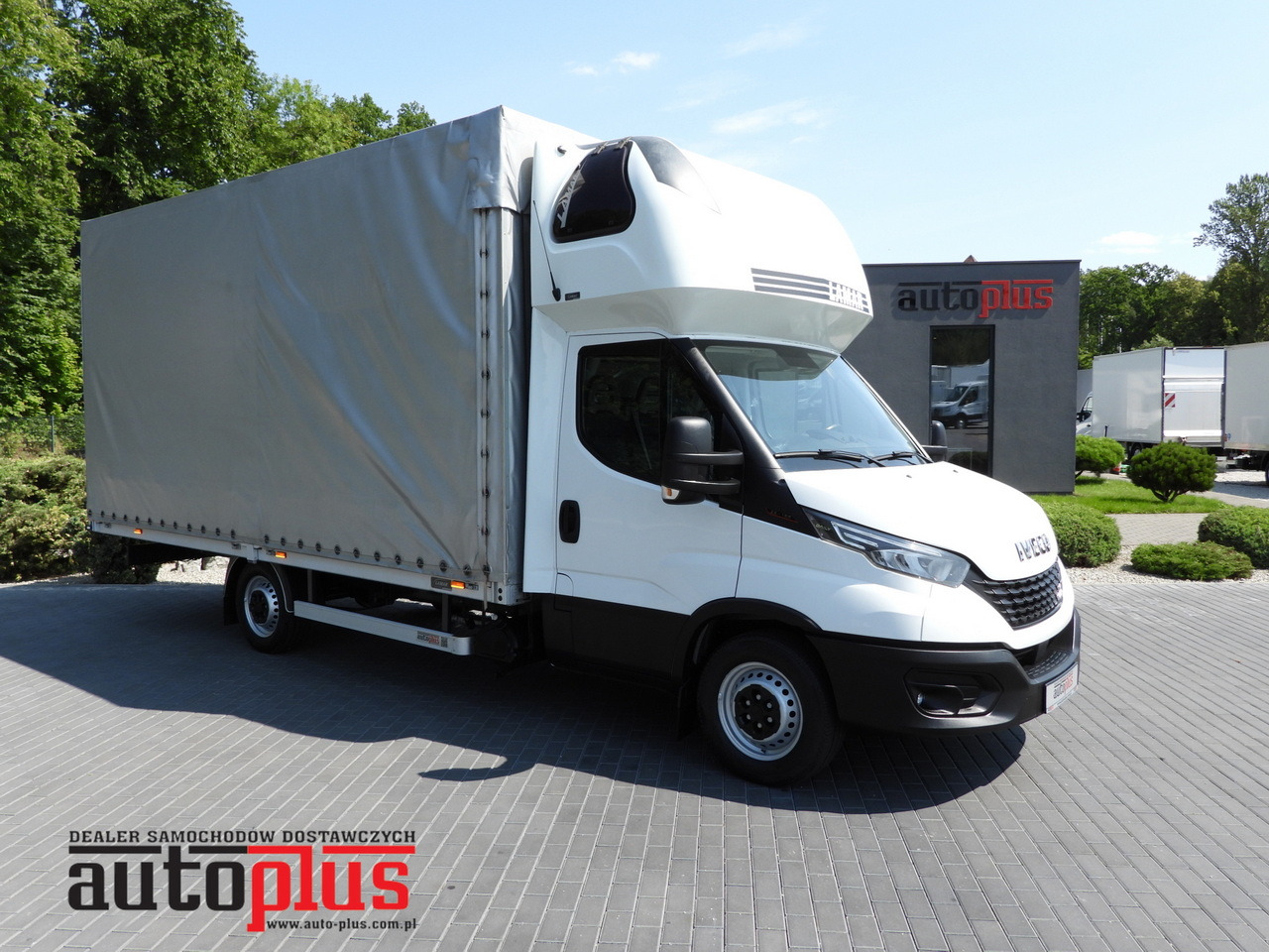 IVECO DAILY 35S18 TARPAULIN 10 PALLETS WEBASTO CRUISE CONTROL LED LIGHTS PNEUMATICS AIR CONDITIONING  180HP - Επαγγελματικό αυτοκίνητο με μουσαμά: φωτογραφία 1 IVECO DAILY 35S18 TARPAULIN 10 PALLETS WEBASTO CRUISE CONTROL LED LIGHTS PNEUMATICS AIR CONDITIONING  180HP - Επαγγελματικό αυτοκίνητο με μουσαμά: φωτογραφία 1