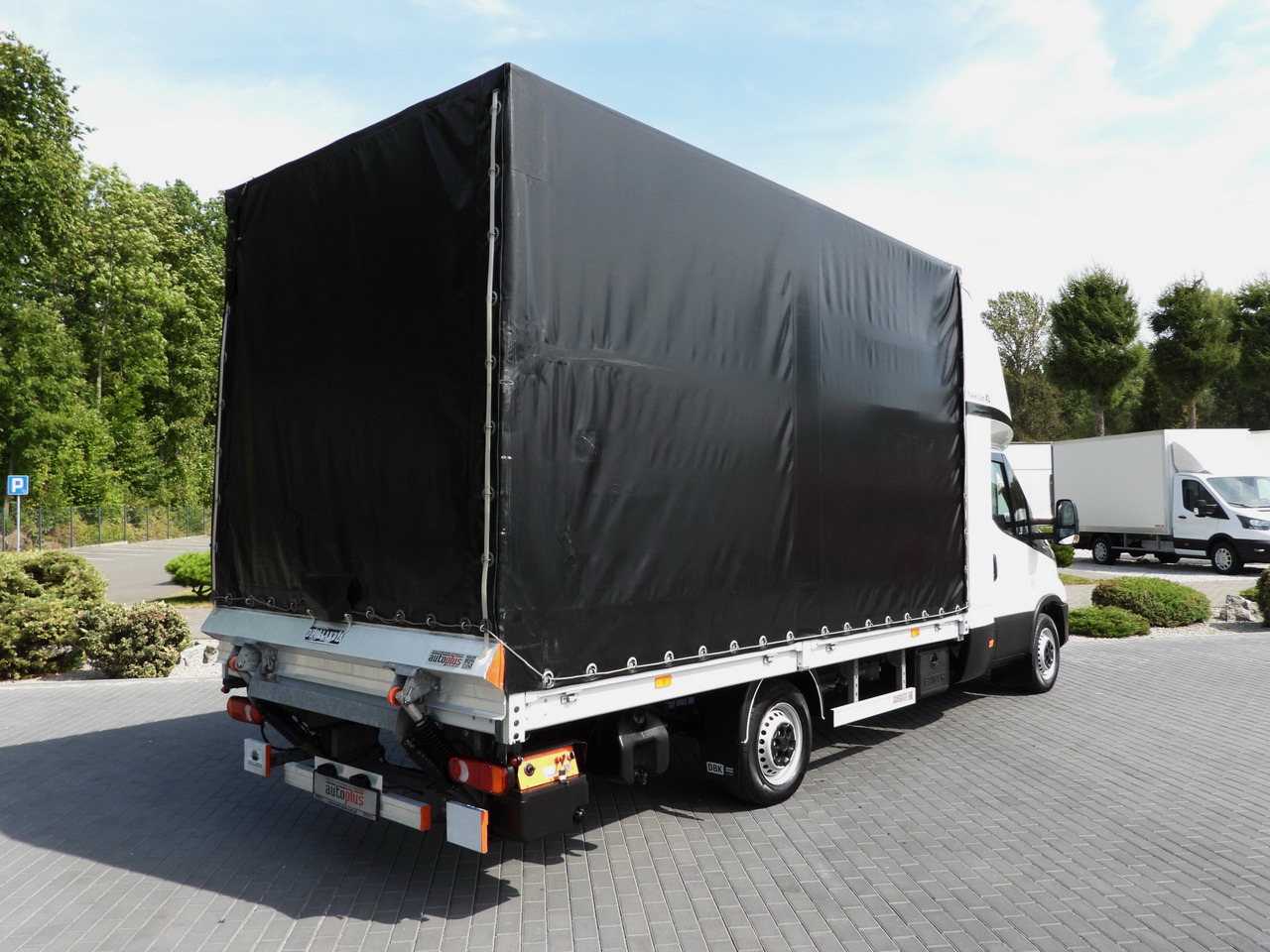 IVECO DAILY 35S18 TARPAULIN LIFT 8 PALLETS CRUISE CONTROL AIR CONDITIONING  180HP - Επαγγελματικό αυτοκίνητο με μουσαμά: φωτογραφία 3 IVECO DAILY 35S18 TARPAULIN LIFT 8 PALLETS CRUISE CONTROL AIR CONDITIONING  180HP - Επαγγελματικό αυτοκίνητο με μουσαμά: φωτογραφία 3