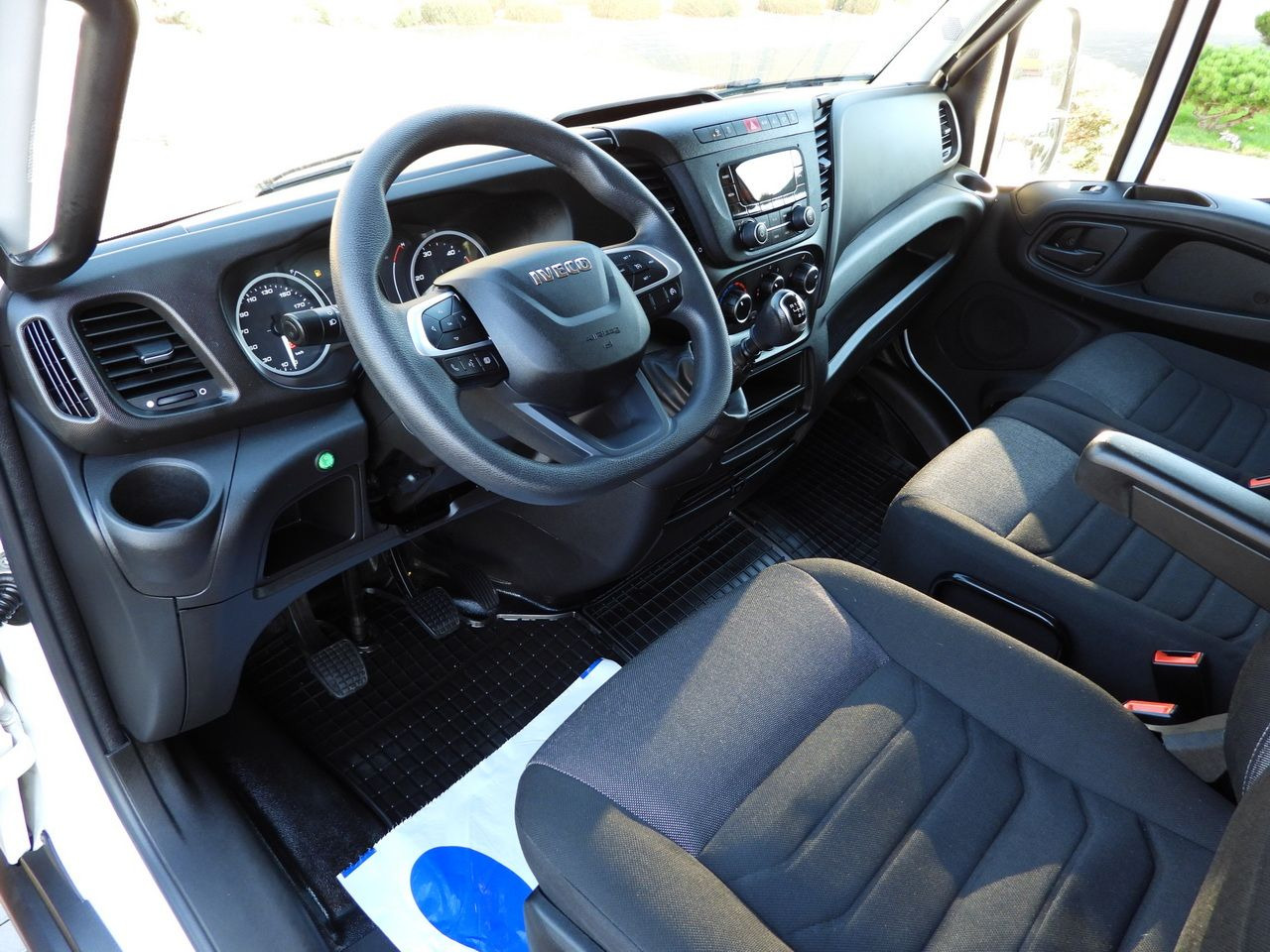 IVECO DAILY 50C16 TARPAULIN 10 PALLETS CRUISE CONTROL TWIN WHEELS AIR CONDITIONING 160HP - Επαγγελματικό αυτοκίνητο με μουσαμά: φωτογραφία 2 IVECO DAILY 50C16 TARPAULIN 10 PALLETS CRUISE CONTROL TWIN WHEELS AIR CONDITIONING 160HP - Επαγγελματικό αυτοκίνητο με μουσαμά: φωτογραφία 2