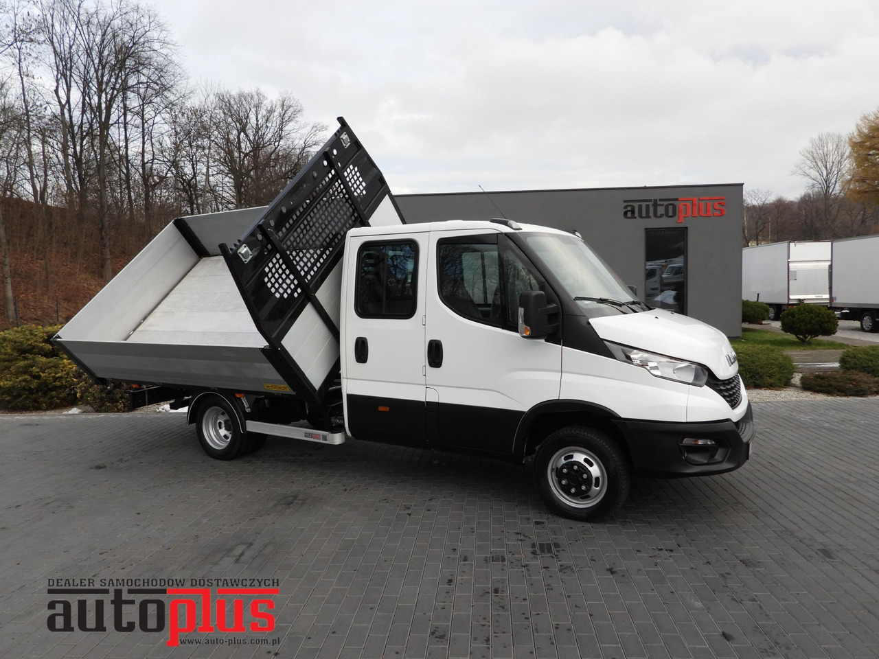 IVECO DAILY 50C16 THREE-WAY TIPPER DOUBLE CABIN DOKA 6 SEATS CRUISE CONTROL PNEUMATICS TWIN WHEELS AIR CONDITIONING 160HP - Όχημα με ανατρεπομενη καροτσα: φωτογραφία 1 IVECO DAILY 50C16 THREE-WAY TIPPER DOUBLE CABIN DOKA 6 SEATS CRUISE CONTROL PNEUMATICS TWIN WHEELS AIR CONDITIONING 160HP - Όχημα με ανατρεπομενη καροτσα: φωτογραφία 1