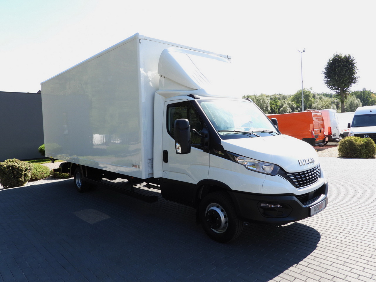 IVECO DAILY 72C18 LIFT 14 PALLETS CRUISE CONTROL PNEUMATICS AUTOMATIC TRANSMISSION HI-MATIC TWIN WHEELS AIR CONDITIONING 180HP - Επαγγελματικό αυτοκίνητο ψυγείο: φωτογραφία 4 IVECO DAILY 72C18 LIFT 14 PALLETS CRUISE CONTROL PNEUMATICS AUTOMATIC TRANSMISSION HI-MATIC TWIN WHEELS AIR CONDITIONING 180HP - Επαγγελματικό αυτοκίνητο ψυγείο: φωτογραφία 4