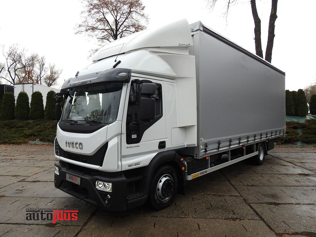 IVECO EUROCARGO 120-250 NEW TARPAULIN LIFT 18 PALLETS WEBASTO CRUISE CONTROL AIR CONDITIONING LED LIGHTS PNEUMATICS AUTOMATIC TRANSMISSION HI-MATIC 250HP - Επαγγελματικό αυτοκίνητο με μουσαμά: φωτογραφία 1 IVECO EUROCARGO 120-250 NEW TARPAULIN LIFT 18 PALLETS WEBASTO CRUISE CONTROL AIR CONDITIONING LED LIGHTS PNEUMATICS AUTOMATIC TRANSMISSION HI-MATIC 250HP - Επαγγελματικό αυτοκίνητο με μουσαμά: φωτογραφία 1