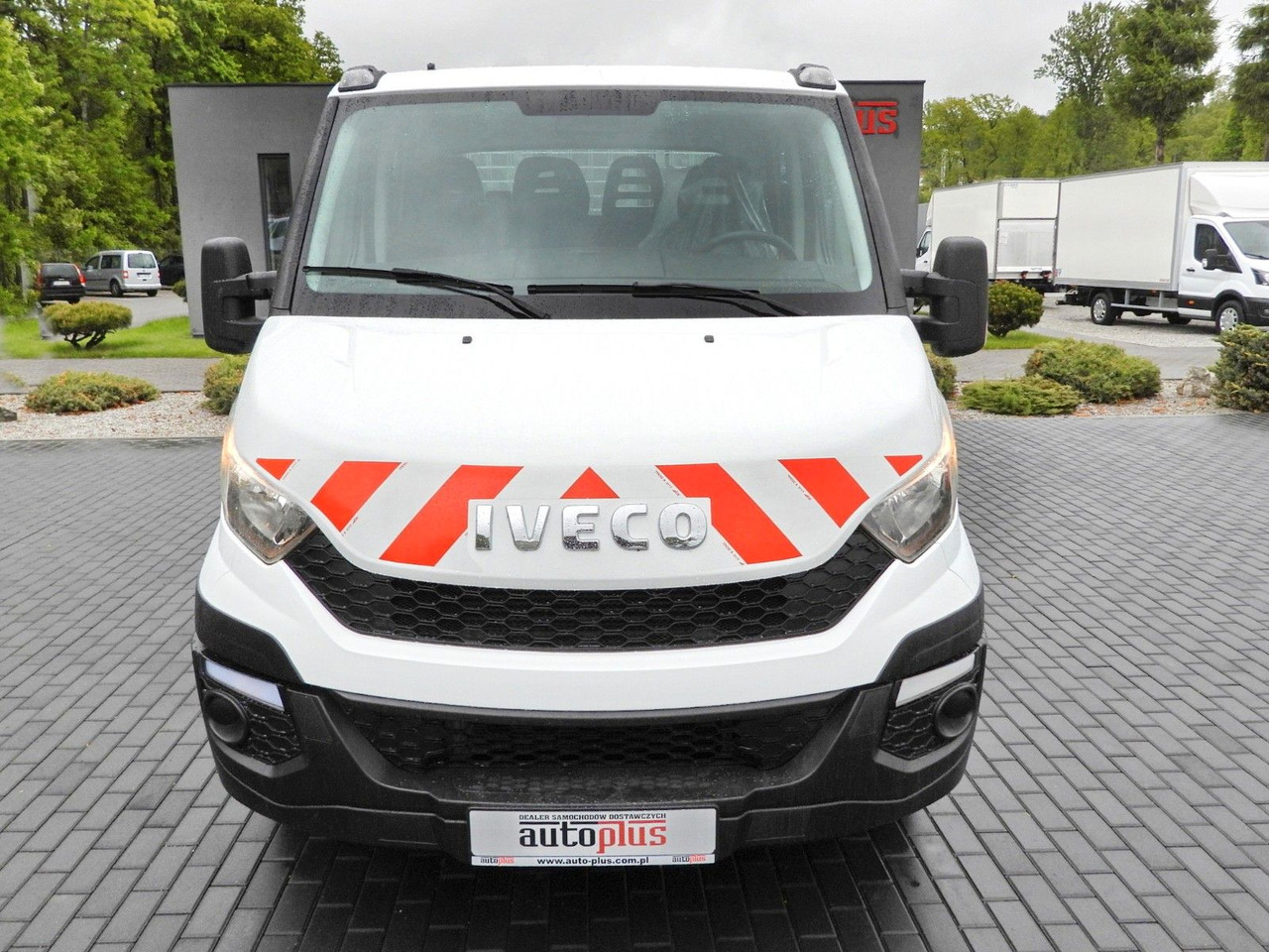 Iveco DAILY 35C13 KIPPER DOPPELKABINE DOKA 7 SITZE A/C - Όχημα με ανατρεπομενη καροτσα, Διπλοκάμπινο ελαφρύ επαγγελματικό: φωτογραφία 5 Iveco DAILY 35C13 KIPPER DOPPELKABINE DOKA 7 SITZE A/C - Όχημα με ανατρεπομενη καροτσα, Διπλοκάμπινο ελαφρύ επαγγελματικό: φωτογραφία 5