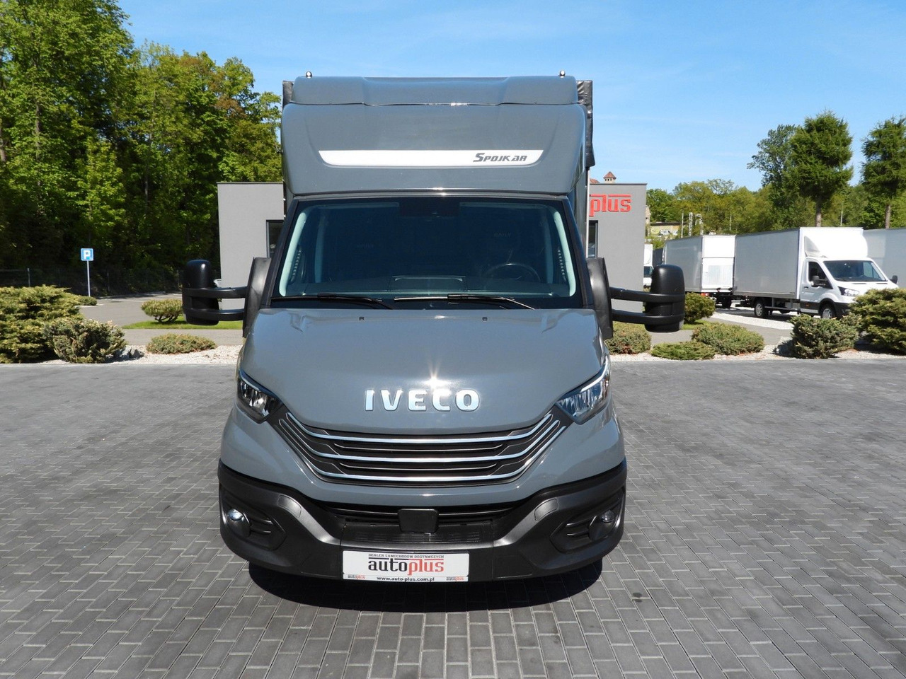 Iveco DAILY 35S18 PRITSCHE PLANE 10 PALETTEN WEBASTO - Επαγγελματικό αυτοκίνητο με μουσαμά, Διπλοκάμπινο ελαφρύ επαγγελματικό: φωτογραφία 5 Iveco DAILY 35S18 PRITSCHE PLANE 10 PALETTEN WEBASTO - Επαγγελματικό αυτοκίνητο με μουσαμά, Διπλοκάμπινο ελαφρύ επαγγελματικό: φωτογραφία 5