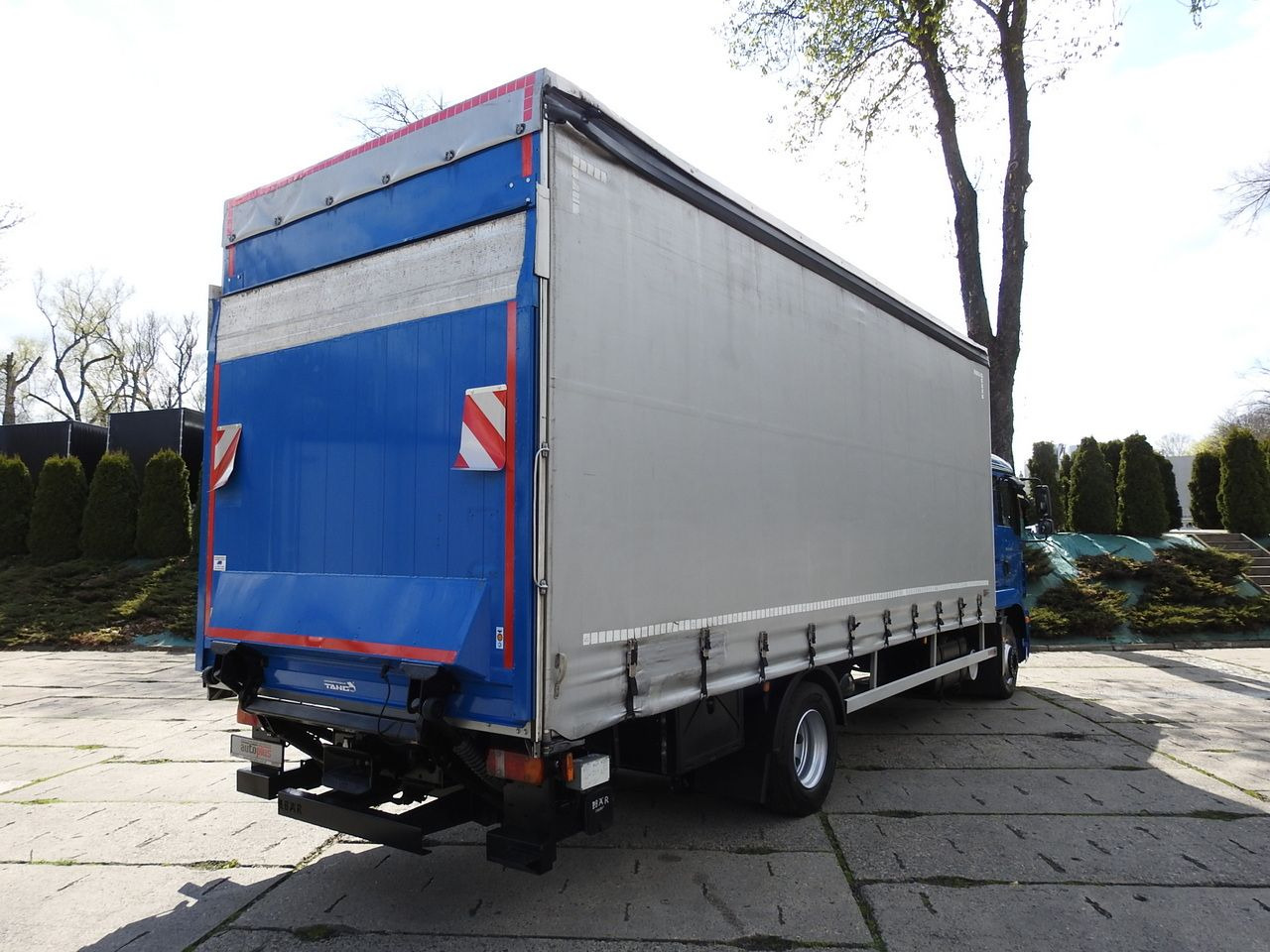 MAN TGM 15.290 TARPAULIN LIFT 18 PALLETS CRUISE CONTROL TWIN WHEELS AIR CONDITIONING 290HP - Φορτηγό μουσαμάς: φωτογραφία 3 MAN TGM 15.290 TARPAULIN LIFT 18 PALLETS CRUISE CONTROL TWIN WHEELS AIR CONDITIONING 290HP - Φορτηγό μουσαμάς: φωτογραφία 3