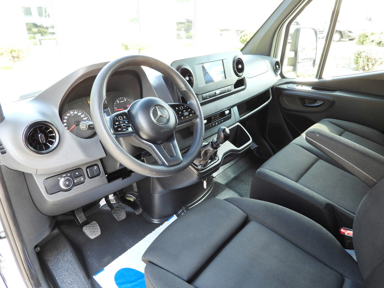 MERCEDES SPRINTER 514 BOX LIFT 8 PALLETS CRUISE CONTROL TWIN WHEELS AIR CONDITIONING 140HP - Επαγγελματικό αυτοκίνητο κόφα: φωτογραφία 2 MERCEDES SPRINTER 514 BOX LIFT 8 PALLETS CRUISE CONTROL TWIN WHEELS AIR CONDITIONING 140HP - Επαγγελματικό αυτοκίνητο κόφα: φωτογραφία 2