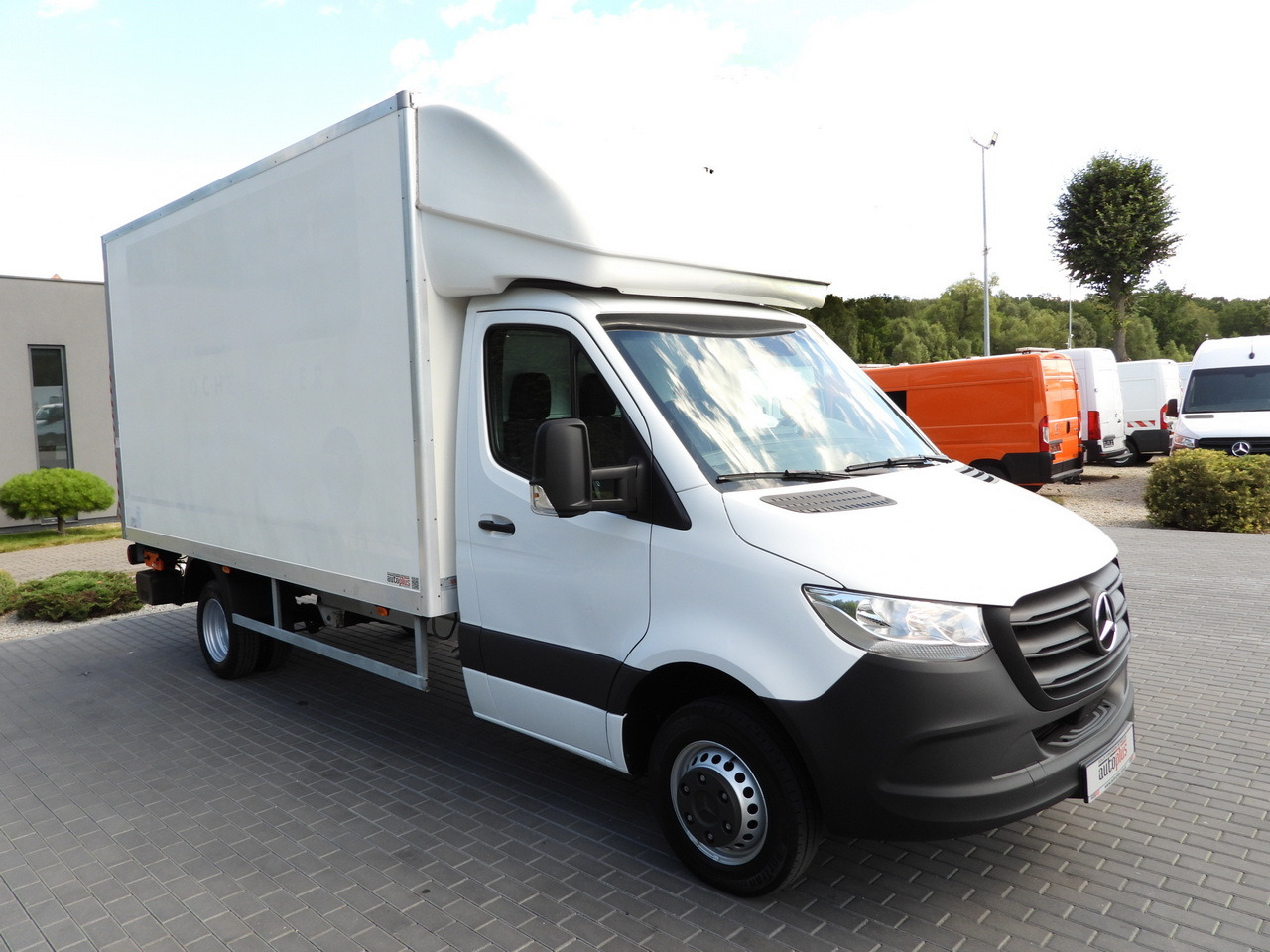 MERCEDES SPRINTER 514 BOX LIFT 8 PALLETS CRUISE CONTROL TWIN WHEELS AIR CONDITIONING  140HP - Επαγγελματικό αυτοκίνητο κόφα: φωτογραφία 4 MERCEDES SPRINTER 514 BOX LIFT 8 PALLETS CRUISE CONTROL TWIN WHEELS AIR CONDITIONING  140HP - Επαγγελματικό αυτοκίνητο κόφα: φωτογραφία 4