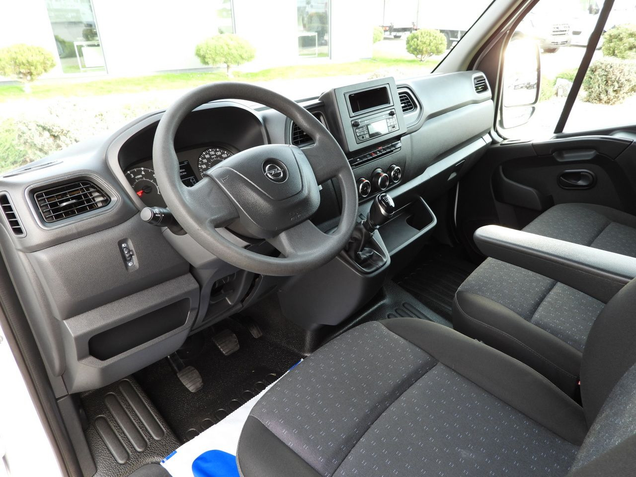 OPEL MOVANO BOX DELIVERY VAN 7 SEATS LED LIGHTS 135HP - Βαν: φωτογραφία 2 OPEL MOVANO BOX DELIVERY VAN 7 SEATS LED LIGHTS 135HP - Βαν: φωτογραφία 2