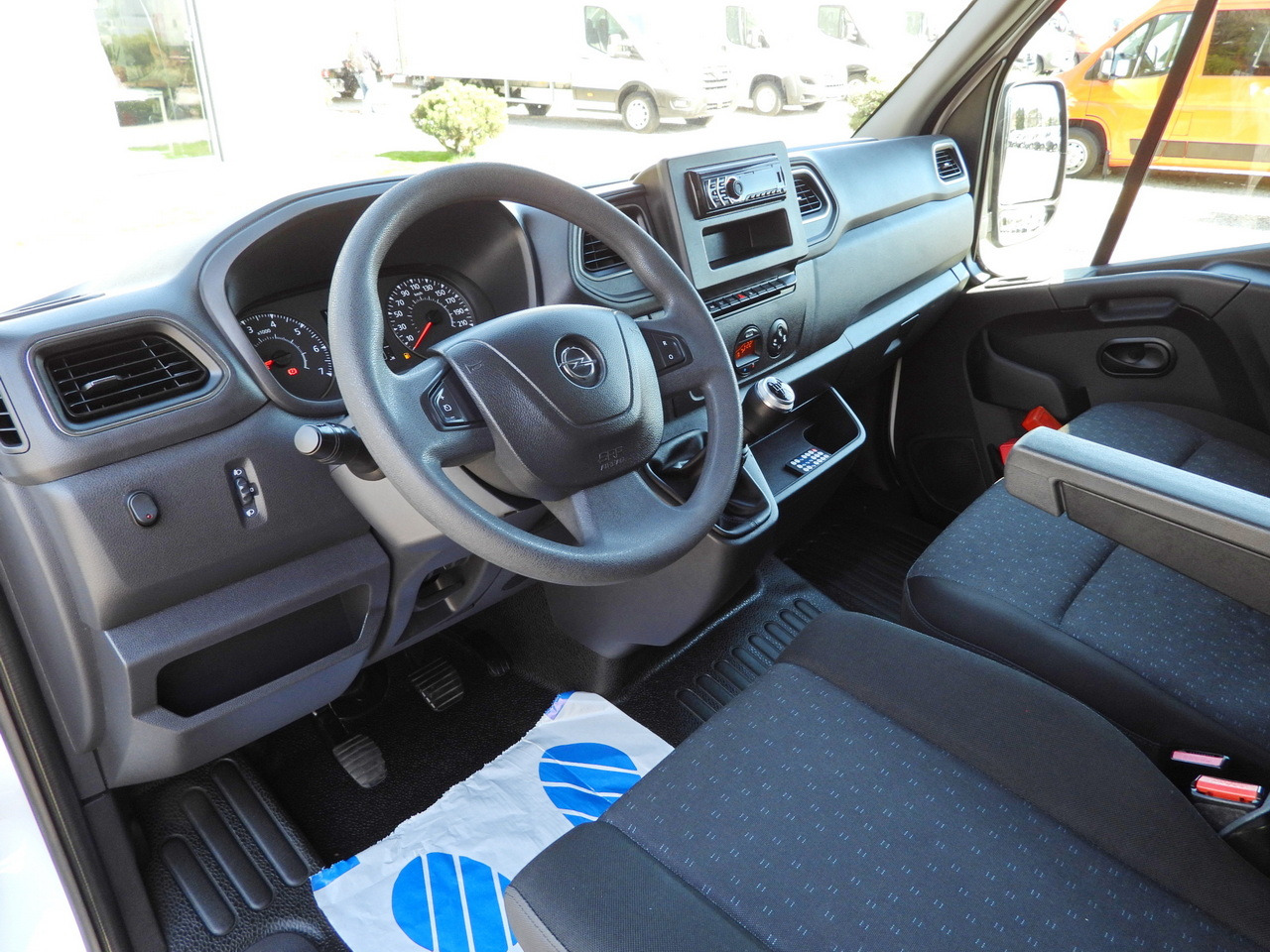 OPEL MOVANO TARPAULIN LIFT 9 PALLETS WEBASTO CRUISE CONTROL LED LIGHTS PNEUMATICS AIR CONDITIONING 165HP - Επαγγελματικό αυτοκίνητο με μουσαμά: φωτογραφία 2 OPEL MOVANO TARPAULIN LIFT 9 PALLETS WEBASTO CRUISE CONTROL LED LIGHTS PNEUMATICS AIR CONDITIONING 165HP - Επαγγελματικό αυτοκίνητο με μουσαμά: φωτογραφία 2