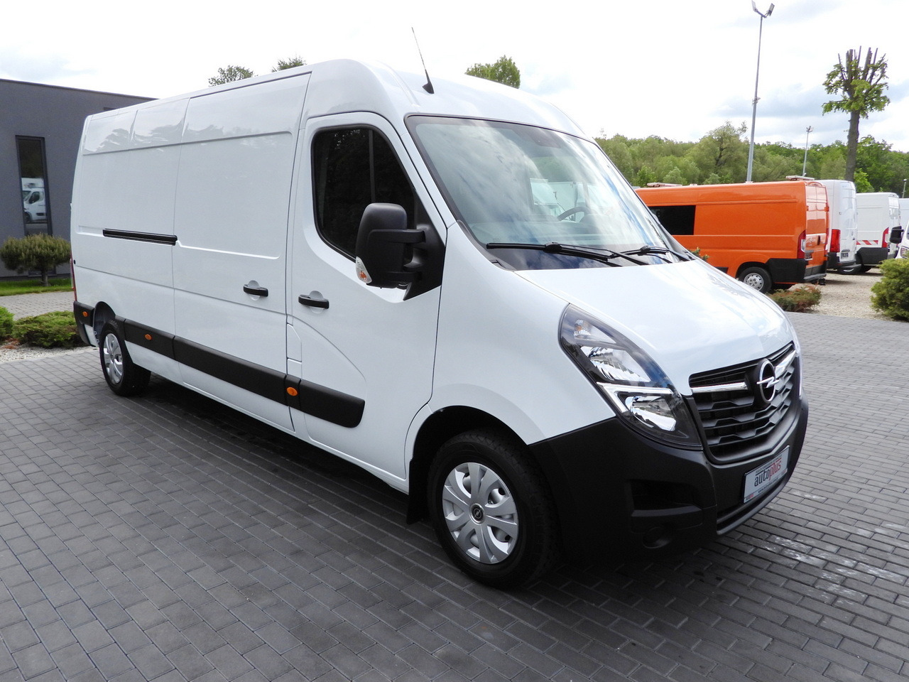 OPEL MOVANO VAN AIR CONDITIONING LED LIGHTS  150HP - Βαν: φωτογραφία 4 OPEL MOVANO VAN AIR CONDITIONING LED LIGHTS  150HP - Βαν: φωτογραφία 4
