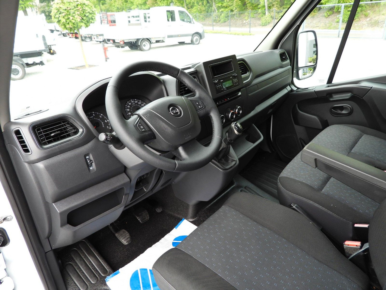 Opel MOVANO PRITSCHE PLANE AUFZUG 9 PALETTEN WEBASTO - Επαγγελματικό αυτοκίνητο με μουσαμά: φωτογραφία 2 Opel MOVANO PRITSCHE PLANE AUFZUG 9 PALETTEN WEBASTO - Επαγγελματικό αυτοκίνητο με μουσαμά: φωτογραφία 2