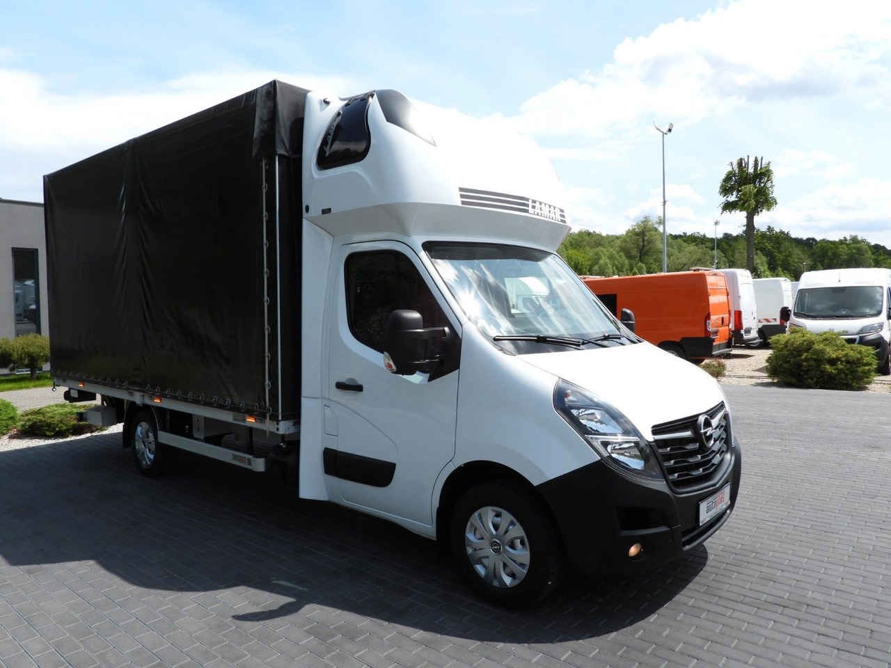 Opel MOVANO PRITSCHE PLANE AUFZUG 9 PALETTEN WEBASTO - Επαγγελματικό αυτοκίνητο με μουσαμά: φωτογραφία 4 Opel MOVANO PRITSCHE PLANE AUFZUG 9 PALETTEN WEBASTO - Επαγγελματικό αυτοκίνητο με μουσαμά: φωτογραφία 4