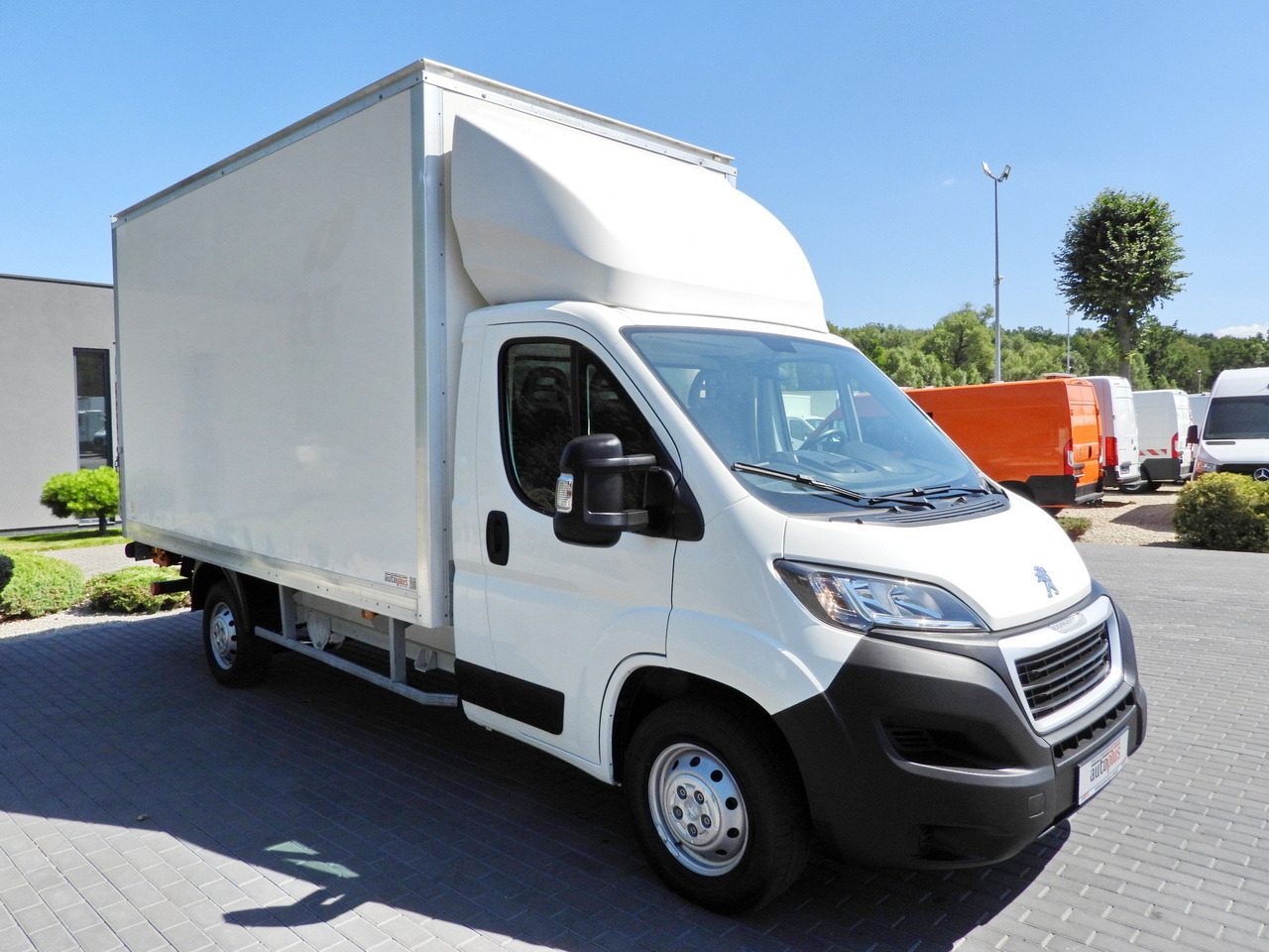 PEUGEOT BOXER BOX LIFT 8 PALLETS CRUISE CONTROL AIR CONDITIONING 130HP - Επαγγελματικό αυτοκίνητο κόφα: φωτογραφία 4 PEUGEOT BOXER BOX LIFT 8 PALLETS CRUISE CONTROL AIR CONDITIONING 130HP - Επαγγελματικό αυτοκίνητο κόφα: φωτογραφία 4