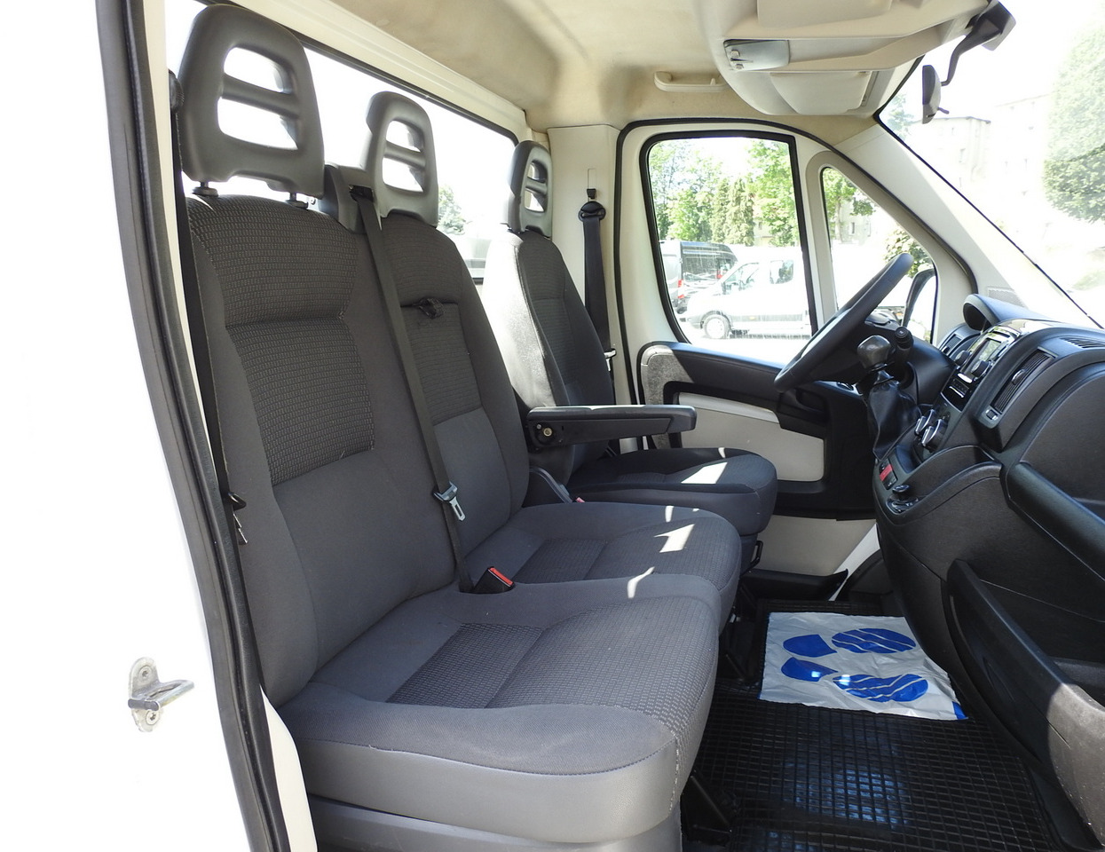 Όχημα με ανατρεπομενη καροτσα PEUGEOT BOXER THREE-WAY TIPPER AIR CONDITIONING 130HP: φωτογραφία 39 Όχημα με ανατρεπομενη καροτσα PEUGEOT BOXER THREE-WAY TIPPER AIR CONDITIONING 130HP: φωτογραφία 39