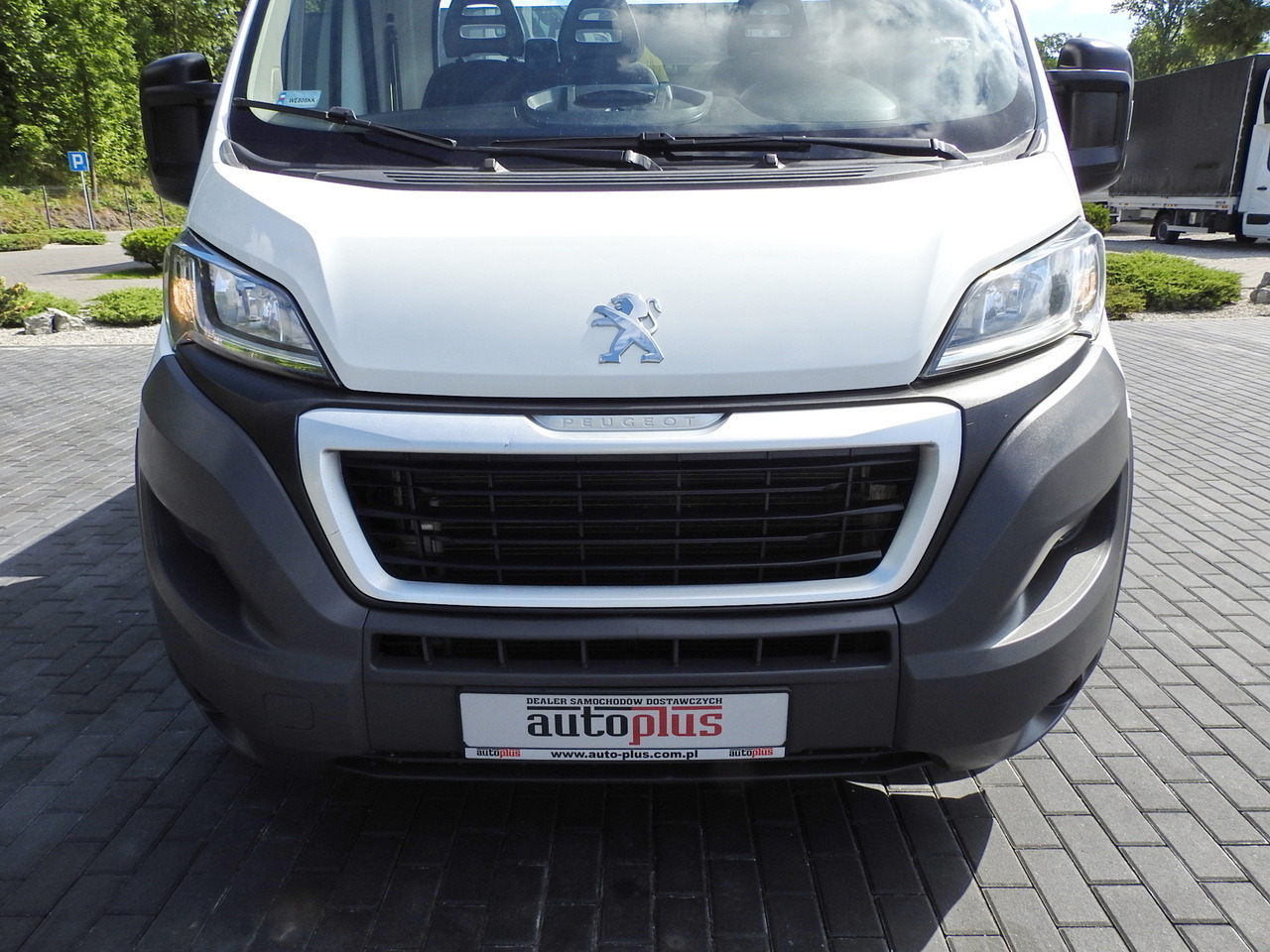 Όχημα με ανατρεπομενη καροτσα PEUGEOT BOXER THREE-WAY TIPPER AIR CONDITIONING 130HP: φωτογραφία 17 Όχημα με ανατρεπομενη καροτσα PEUGEOT BOXER THREE-WAY TIPPER AIR CONDITIONING 130HP: φωτογραφία 17