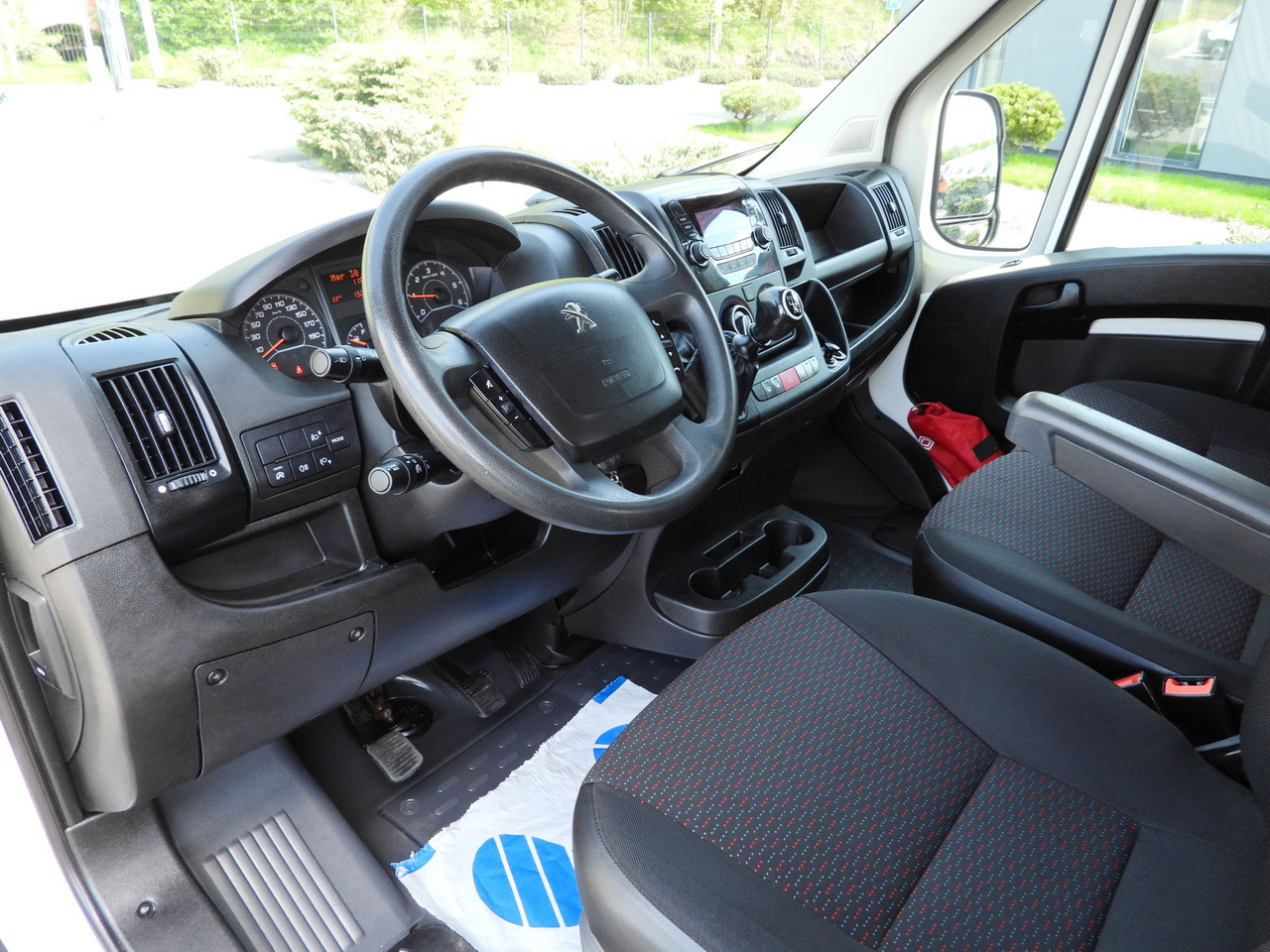 PEUGEOT BOXER TIPPER DOUBLE CABIN DOKA 7 SEATS CRUISE CONTROL AIR CONDITIONING 140HP - Όχημα με ανατρεπομενη καροτσα: φωτογραφία 2 PEUGEOT BOXER TIPPER DOUBLE CABIN DOKA 7 SEATS CRUISE CONTROL AIR CONDITIONING 140HP - Όχημα με ανατρεπομενη καροτσα: φωτογραφία 2