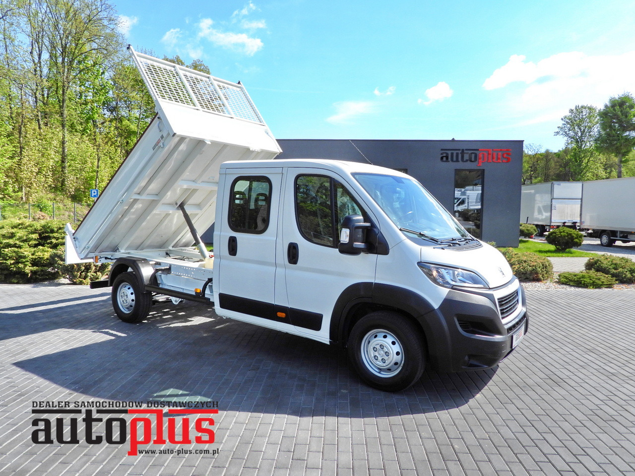 PEUGEOT BOXER TIPPER DOUBLE CABIN DOKA 7 SEATS CRUISE CONTROL AIR CONDITIONING 140HP - Όχημα με ανατρεπομενη καροτσα: φωτογραφία 1 PEUGEOT BOXER TIPPER DOUBLE CABIN DOKA 7 SEATS CRUISE CONTROL AIR CONDITIONING 140HP - Όχημα με ανατρεπομενη καροτσα: φωτογραφία 1