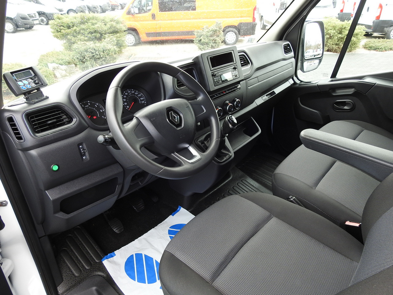 RENAULT MASTER  REGRIGERATOR BOX 0*C LED LIGHTS AIR CONDITIONING  145HP - Επαγγελματικό αυτοκίνητο ψυγείο: φωτογραφία 2 RENAULT MASTER  REGRIGERATOR BOX 0*C LED LIGHTS AIR CONDITIONING  145HP - Επαγγελματικό αυτοκίνητο ψυγείο: φωτογραφία 2