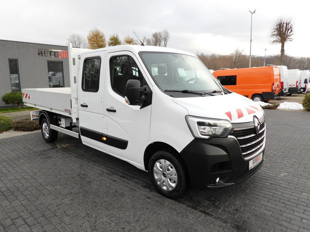 RENAULT MASTER STAKE BODY DOUBLE CABIN DOKA 6 SEATS CRUISE CONTROL NAVIGATION LED LIGHTS AIR CONDITIONING 150HP - Διπλοκάμπινο ελαφρύ επαγγελματικό: φωτογραφία 4 RENAULT MASTER STAKE BODY DOUBLE CABIN DOKA 6 SEATS CRUISE CONTROL NAVIGATION LED LIGHTS AIR CONDITIONING 150HP - Διπλοκάμπινο ελαφρύ επαγγελματικό: φωτογραφία 4