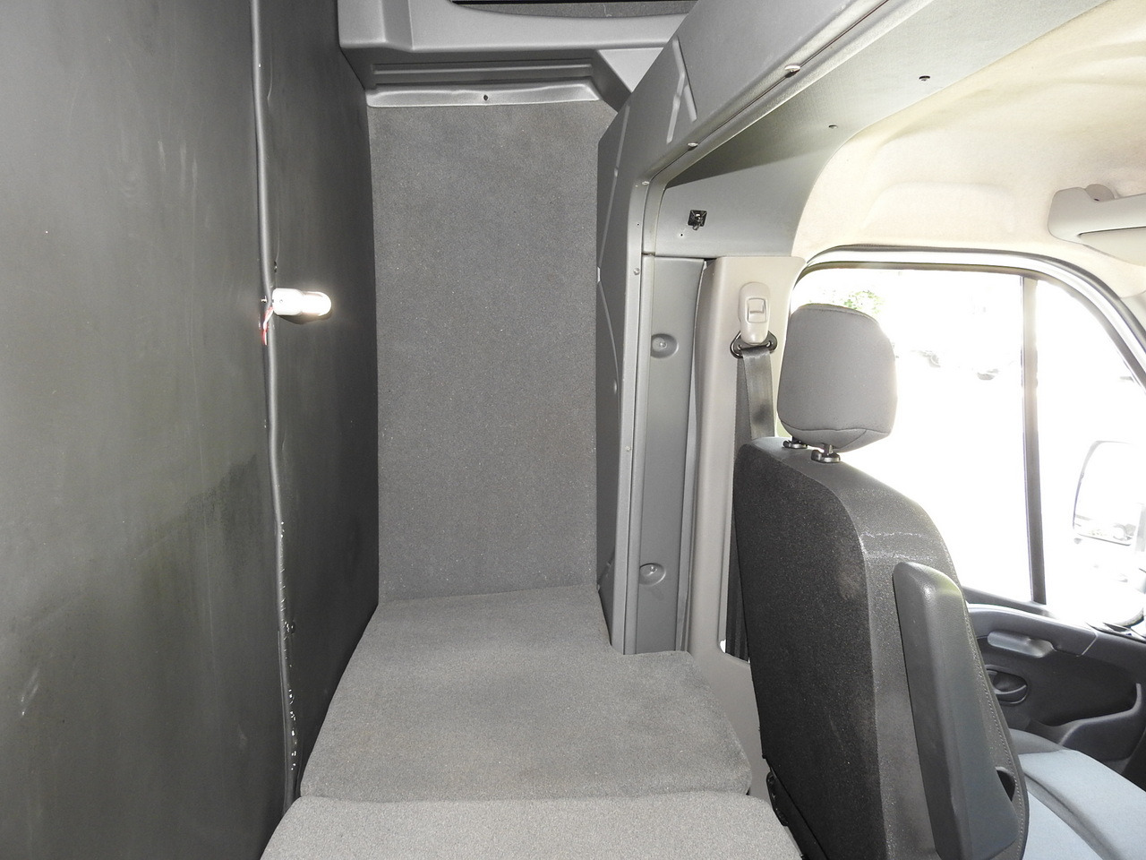 Επαγγελματικό αυτοκίνητο με μουσαμά RENAULT MASTER TARPAULIN 10 PALLETS WEBASTO CRUISE CONTROL AIR CONDITIONING LED LIGHTS 165HP: φωτογραφία 37 Επαγγελματικό αυτοκίνητο με μουσαμά RENAULT MASTER TARPAULIN 10 PALLETS WEBASTO CRUISE CONTROL AIR CONDITIONING LED LIGHTS 165HP: φωτογραφία 37