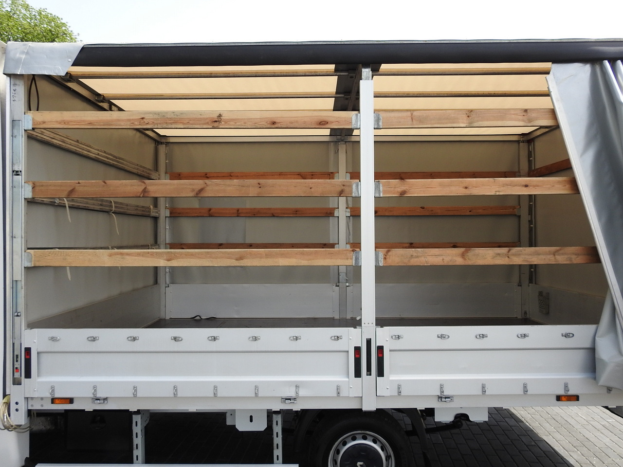 Επαγγελματικό αυτοκίνητο με μουσαμά RENAULT MASTER TARPAULIN 10 PALLETS WEBASTO CRUISE CONTROL AIR CONDITIONING LED LIGHTS 165HP: φωτογραφία 24 Επαγγελματικό αυτοκίνητο με μουσαμά RENAULT MASTER TARPAULIN 10 PALLETS WEBASTO CRUISE CONTROL AIR CONDITIONING LED LIGHTS 165HP: φωτογραφία 24