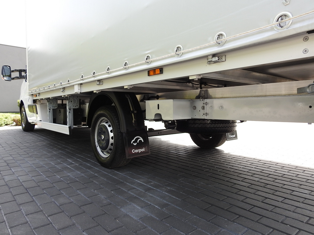 Επαγγελματικό αυτοκίνητο με μουσαμά RENAULT MASTER TARPAULIN 10 PALLETS WEBASTO CRUISE CONTROL AIR CONDITIONING LED LIGHTS 165HP: φωτογραφία 16 Επαγγελματικό αυτοκίνητο με μουσαμά RENAULT MASTER TARPAULIN 10 PALLETS WEBASTO CRUISE CONTROL AIR CONDITIONING LED LIGHTS 165HP: φωτογραφία 16