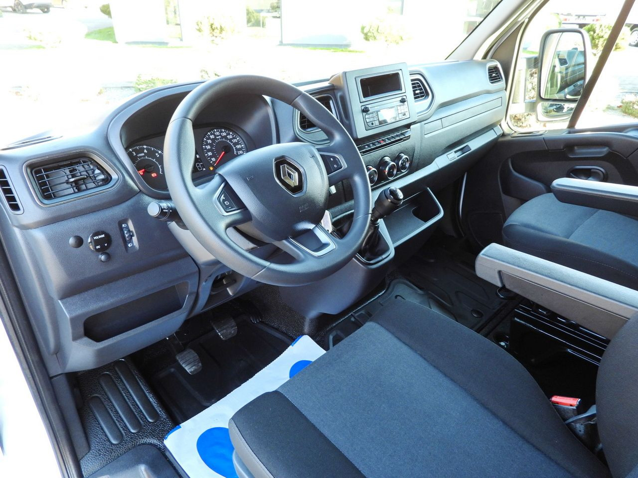 RENAULT MASTER TARPAULIN 8 PALLETS WEBASTO CRUISE CONTROL LED LIGHTS AIR CONDITIONING 165HP - Επαγγελματικό αυτοκίνητο με μουσαμά: φωτογραφία 2 RENAULT MASTER TARPAULIN 8 PALLETS WEBASTO CRUISE CONTROL LED LIGHTS AIR CONDITIONING 165HP - Επαγγελματικό αυτοκίνητο με μουσαμά: φωτογραφία 2