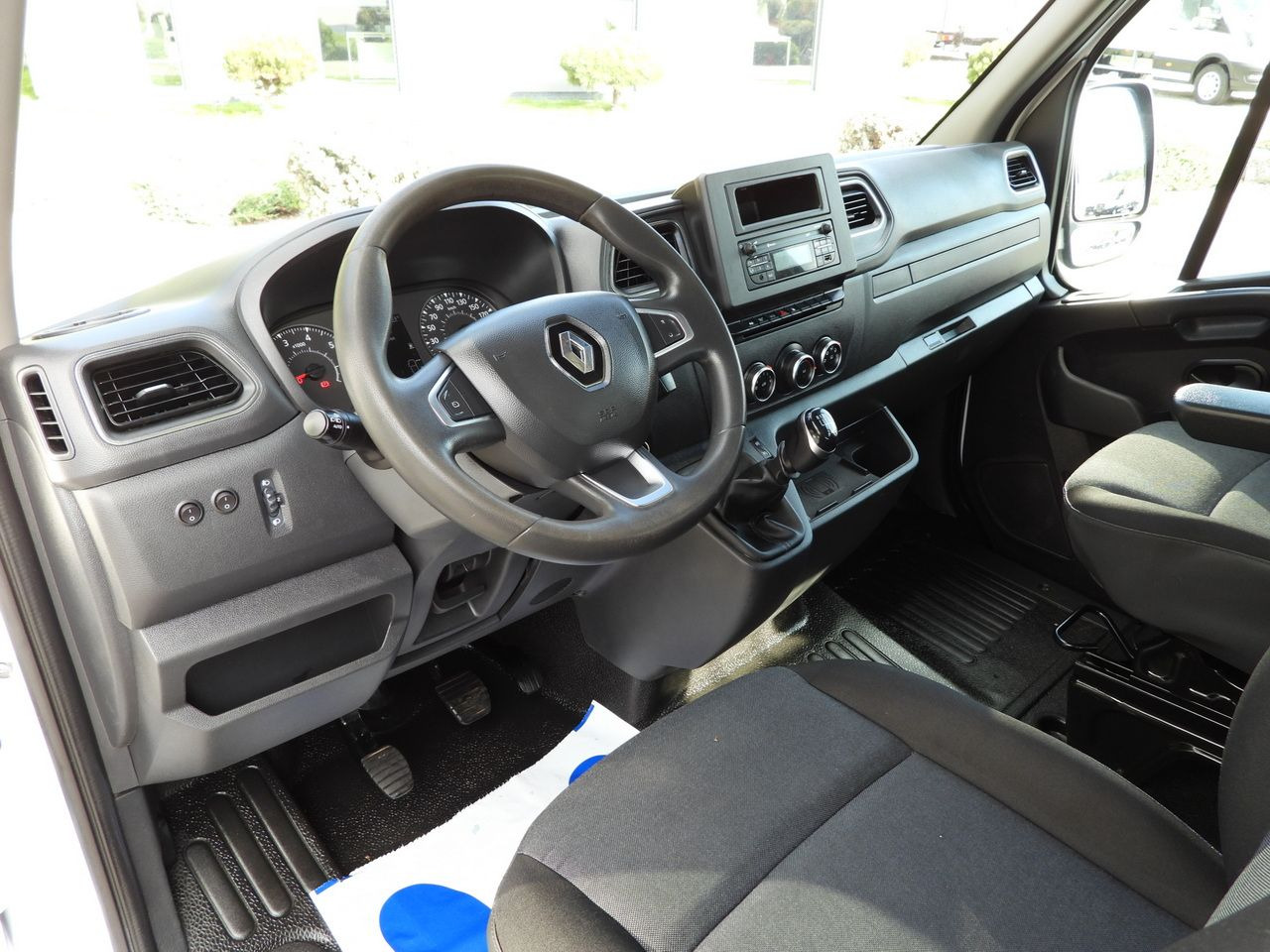 RENAULT MASTER TIPPER DOUBLE CABIN DOKA 6 SEATS CRUISE CONTROL LED LIGHTS TWIN WHEELS AIR CONDITIONING 165HP - Ελαφρύ επαγγελματικό: φωτογραφία 2 RENAULT MASTER TIPPER DOUBLE CABIN DOKA 6 SEATS CRUISE CONTROL LED LIGHTS TWIN WHEELS AIR CONDITIONING 165HP - Ελαφρύ επαγγελματικό: φωτογραφία 2