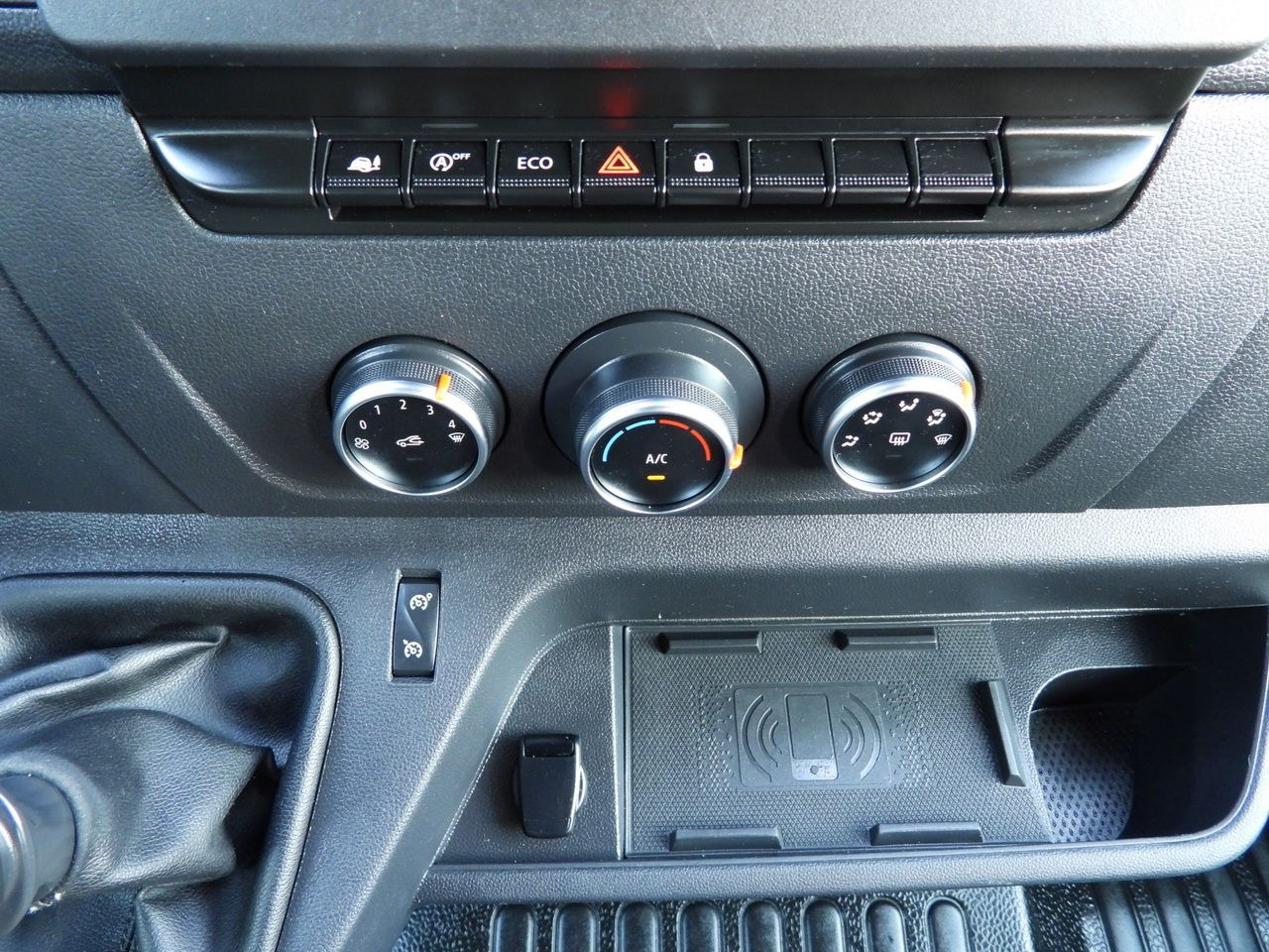 Όχημα με ανατρεπομενη καροτσα RENAULT MASTER TIPPER DOUBLE CABIN DOKA 6 SEATS CRUISE CONTROL LED LIGHTS TWIN WHEELS AIR CONDITIONING 165HP: φωτογραφία 32 Όχημα με ανατρεπομενη καροτσα RENAULT MASTER TIPPER DOUBLE CABIN DOKA 6 SEATS CRUISE CONTROL LED LIGHTS TWIN WHEELS AIR CONDITIONING 165HP: φωτογραφία 32