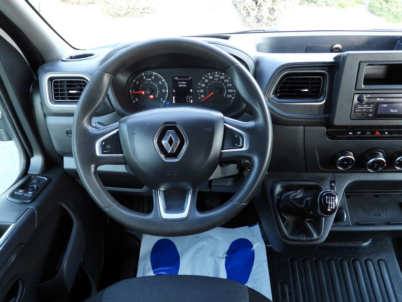 Όχημα με ανατρεπομενη καροτσα RENAULT MASTER TIPPER DOUBLE CABIN DOKA 6 SEATS CRUISE CONTROL LED LIGHTS TWIN WHEELS AIR CONDITIONING 165HP: φωτογραφία 27 Όχημα με ανατρεπομενη καροτσα RENAULT MASTER TIPPER DOUBLE CABIN DOKA 6 SEATS CRUISE CONTROL LED LIGHTS TWIN WHEELS AIR CONDITIONING 165HP: φωτογραφία 27