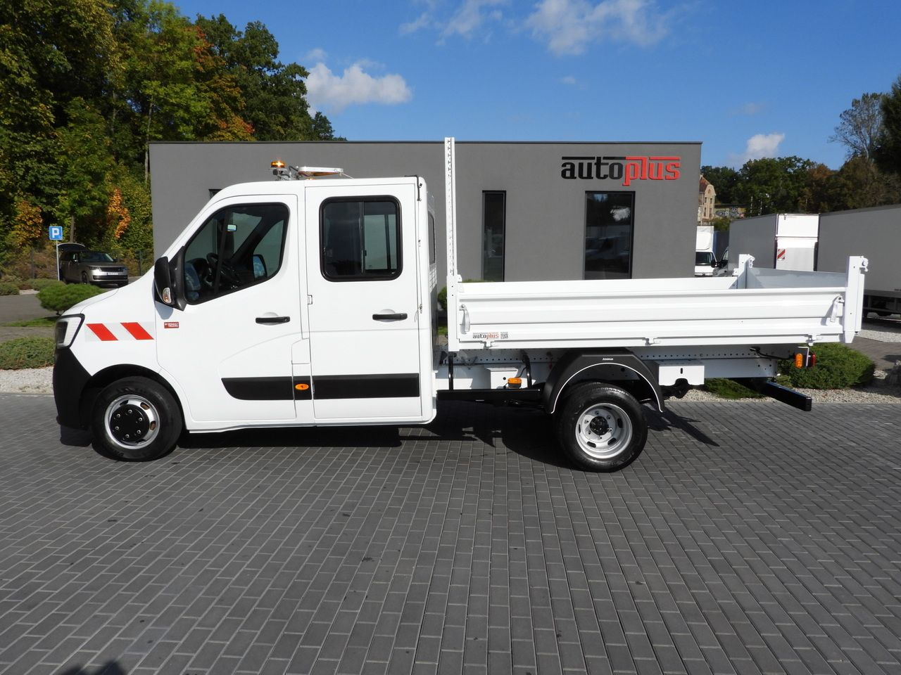 Όχημα με ανατρεπομενη καροτσα RENAULT MASTER TIPPER DOUBLE CABIN DOKA 6 SEATS CRUISE CONTROL LED LIGHTS TWIN WHEELS AIR CONDITIONING 165HP: φωτογραφία 8 Όχημα με ανατρεπομενη καροτσα RENAULT MASTER TIPPER DOUBLE CABIN DOKA 6 SEATS CRUISE CONTROL LED LIGHTS TWIN WHEELS AIR CONDITIONING 165HP: φωτογραφία 8