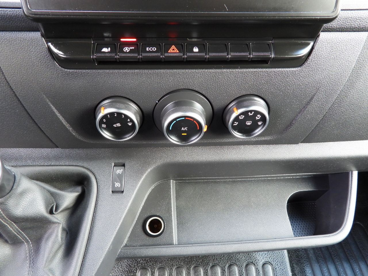 Όχημα με ανατρεπομενη καροτσα RENAULT MASTER TIPPER DOUBLE CABIN DOKA 7 SEATS CRUISE CONTROL NAVIGATION LED LIGHTS AIR CONDITIONING 145HP: φωτογραφία 31 Όχημα με ανατρεπομενη καροτσα RENAULT MASTER TIPPER DOUBLE CABIN DOKA 7 SEATS CRUISE CONTROL NAVIGATION LED LIGHTS AIR CONDITIONING 145HP: φωτογραφία 31