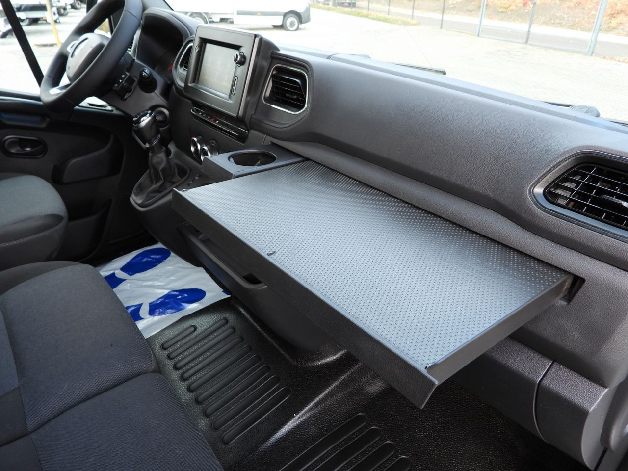 Όχημα με ανατρεπομενη καροτσα RENAULT MASTER TIPPER DOUBLE CABIN DOKA 7 SEATS CRUISE CONTROL NAVIGATION LED LIGHTS AIR CONDITIONING 145HP: φωτογραφία 35 Όχημα με ανατρεπομενη καροτσα RENAULT MASTER TIPPER DOUBLE CABIN DOKA 7 SEATS CRUISE CONTROL NAVIGATION LED LIGHTS AIR CONDITIONING 145HP: φωτογραφία 35