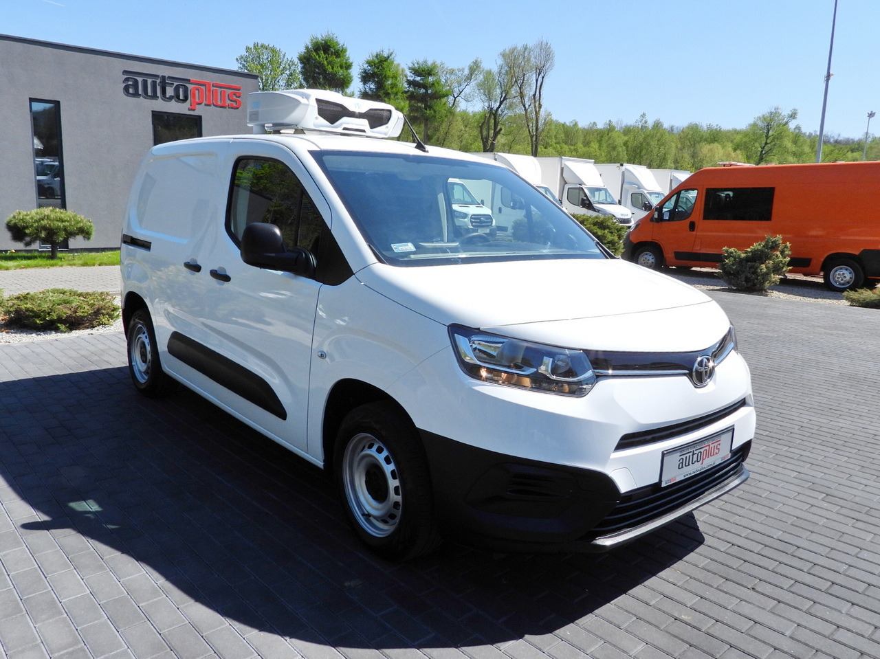 TOYOTA PROACE CITY REFRIGERATOR VAN -15*C POWER SUPPLY 230V CRUISE CONTROL AIR CONDITIONING 100HP - Επαγγελματικό αυτοκίνητο ψυγείο: φωτογραφία 4 TOYOTA PROACE CITY REFRIGERATOR VAN -15*C POWER SUPPLY 230V CRUISE CONTROL AIR CONDITIONING 100HP - Επαγγελματικό αυτοκίνητο ψυγείο: φωτογραφία 4