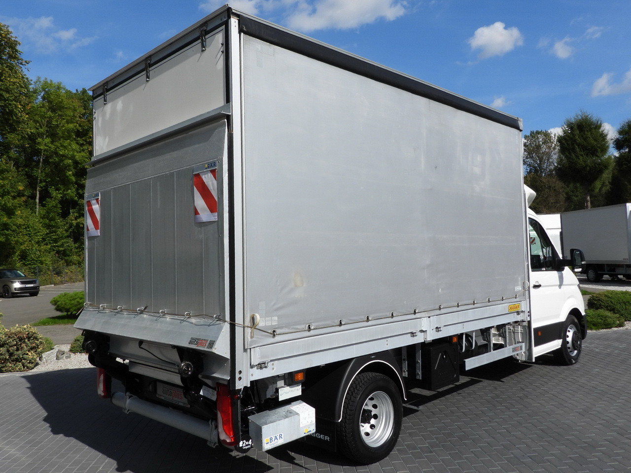 VOLKSWAGEN CRAFTER TARPAULIN LIFT 8 PALLETS CRUISE CONTROL LED LIGHTS TWIN WHEELS AIR CONDITIONING 180HP - Επαγγελματικό αυτοκίνητο με μουσαμά: φωτογραφία 3 VOLKSWAGEN CRAFTER TARPAULIN LIFT 8 PALLETS CRUISE CONTROL LED LIGHTS TWIN WHEELS AIR CONDITIONING 180HP - Επαγγελματικό αυτοκίνητο με μουσαμά: φωτογραφία 3