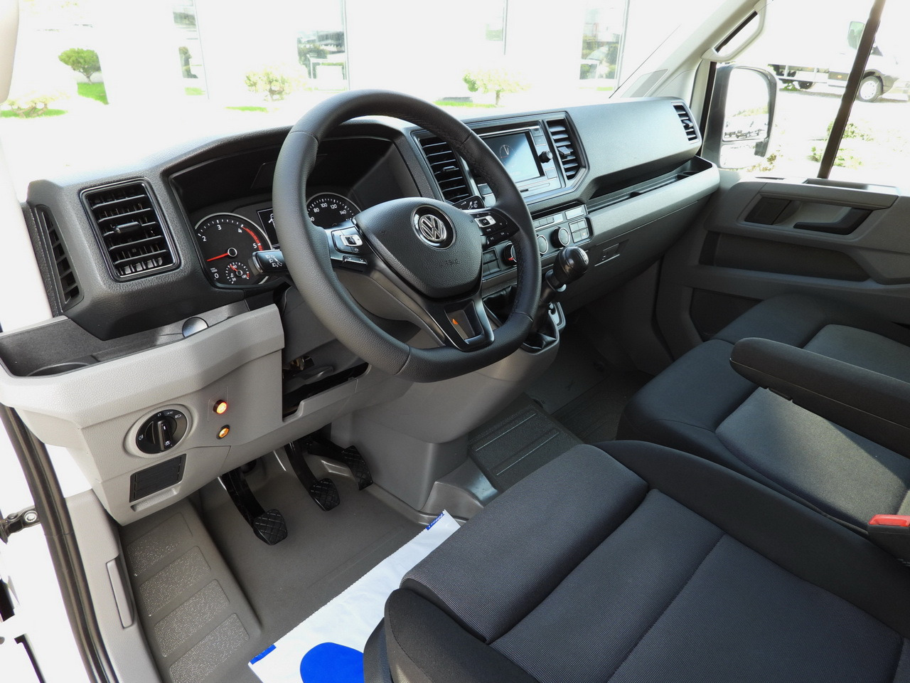 VOLKSWAGEN CRAFTER TARPAULIN LIFT 8 PALLETS CRUISE CONTROL LED LIGHTS TWIN WHEELS AIR CONDITIONING 180HP - Επαγγελματικό αυτοκίνητο με μουσαμά: φωτογραφία 2 VOLKSWAGEN CRAFTER TARPAULIN LIFT 8 PALLETS CRUISE CONTROL LED LIGHTS TWIN WHEELS AIR CONDITIONING 180HP - Επαγγελματικό αυτοκίνητο με μουσαμά: φωτογραφία 2