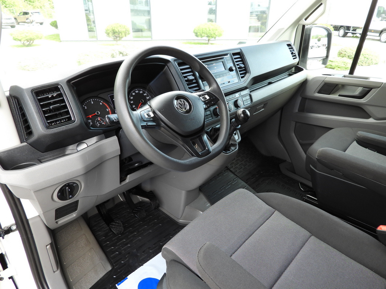 VOLKSWAGEN CRAFTER TARPAULIN LIFT 8 PALLETS WEBASTO CRUISE CONTROL LED LIGHTS AIR CONDITIONING 180HP - Επαγγελματικό αυτοκίνητο με μουσαμά: φωτογραφία 2 VOLKSWAGEN CRAFTER TARPAULIN LIFT 8 PALLETS WEBASTO CRUISE CONTROL LED LIGHTS AIR CONDITIONING 180HP - Επαγγελματικό αυτοκίνητο με μουσαμά: φωτογραφία 2