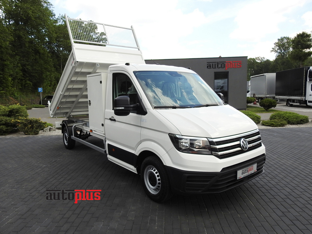 VOLKSWAGEN CRAFTER TIPPER CRUISE CONTROL 100HP - Όχημα με ανατρεπομενη καροτσα: φωτογραφία 1 VOLKSWAGEN CRAFTER TIPPER CRUISE CONTROL 100HP - Όχημα με ανατρεπομενη καροτσα: φωτογραφία 1
